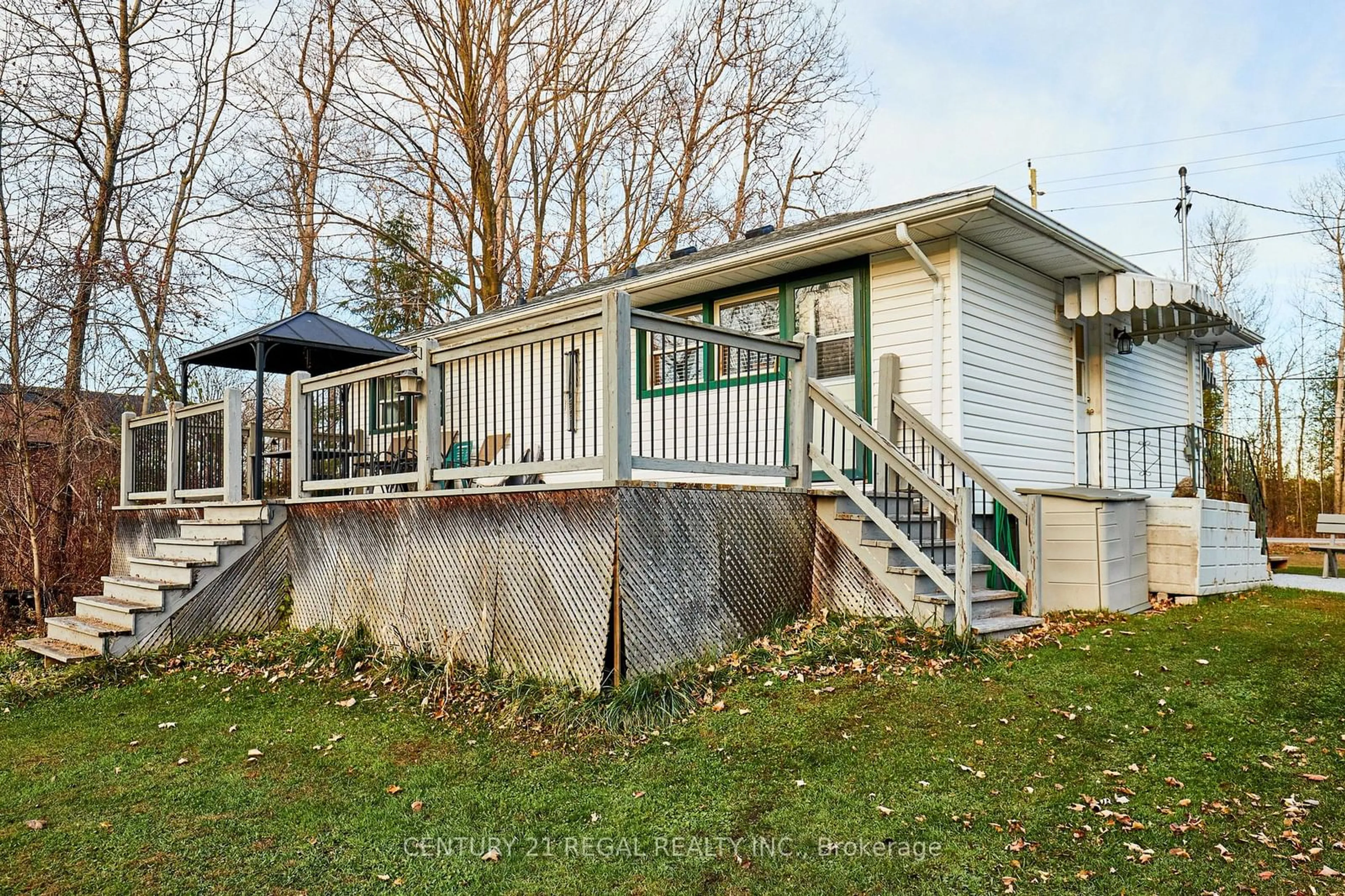 Home with vinyl exterior material, unknown for 3666 Trulls Rd, Clarington Ontario L1E 2L3