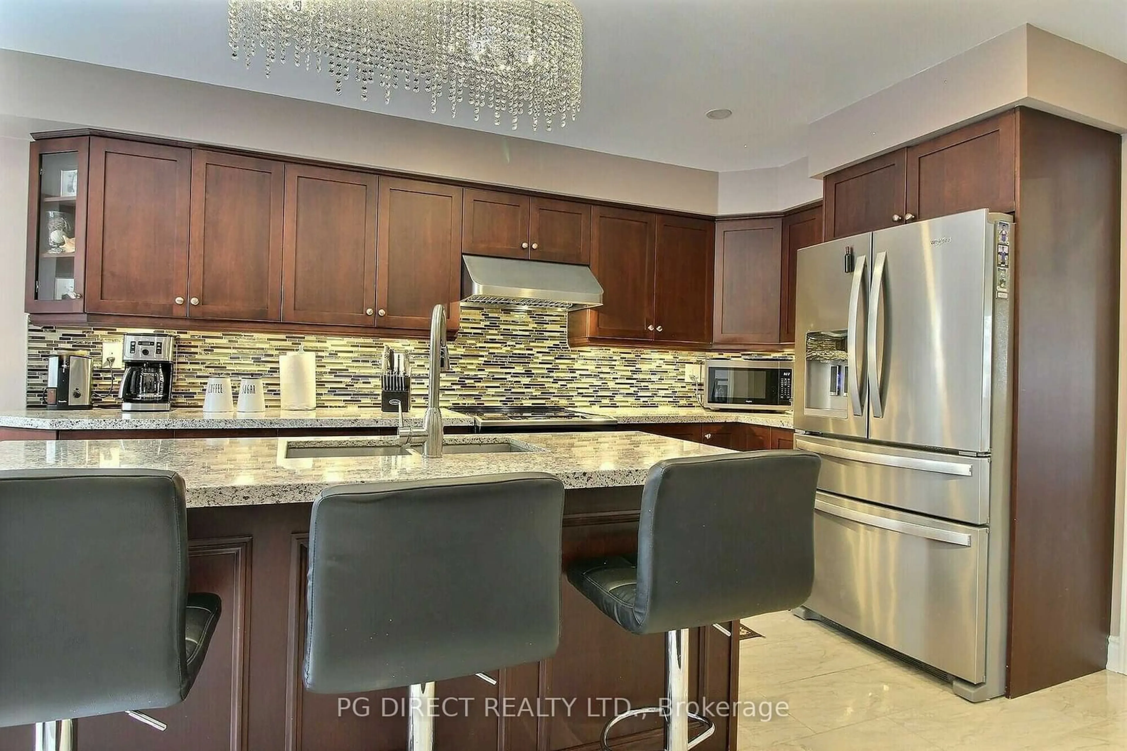 Contemporary kitchen, ceramic/tile floor for 49 Farncomb Cres, Clarington Ontario L1C 4L8