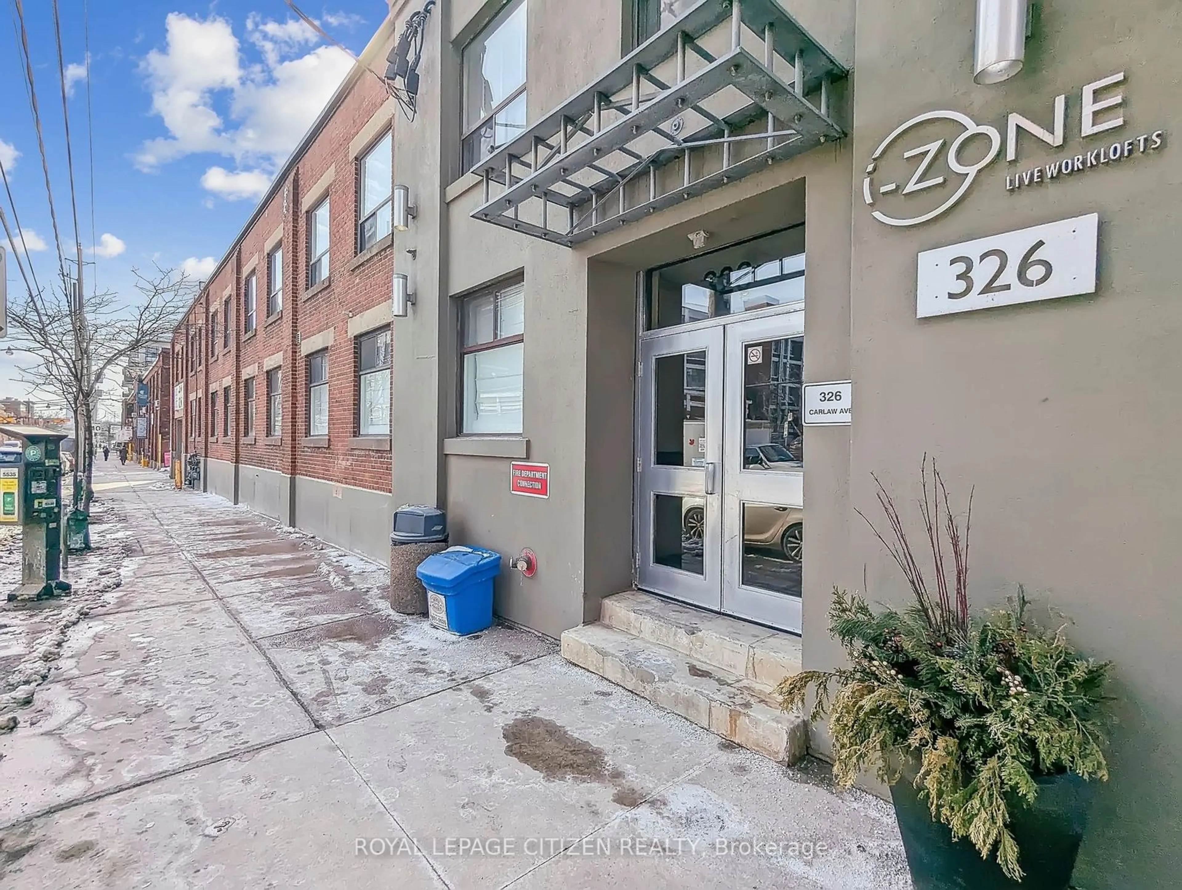 Unknown for 326 Carlaw Ave #201, Toronto Ontario M4M 3N8