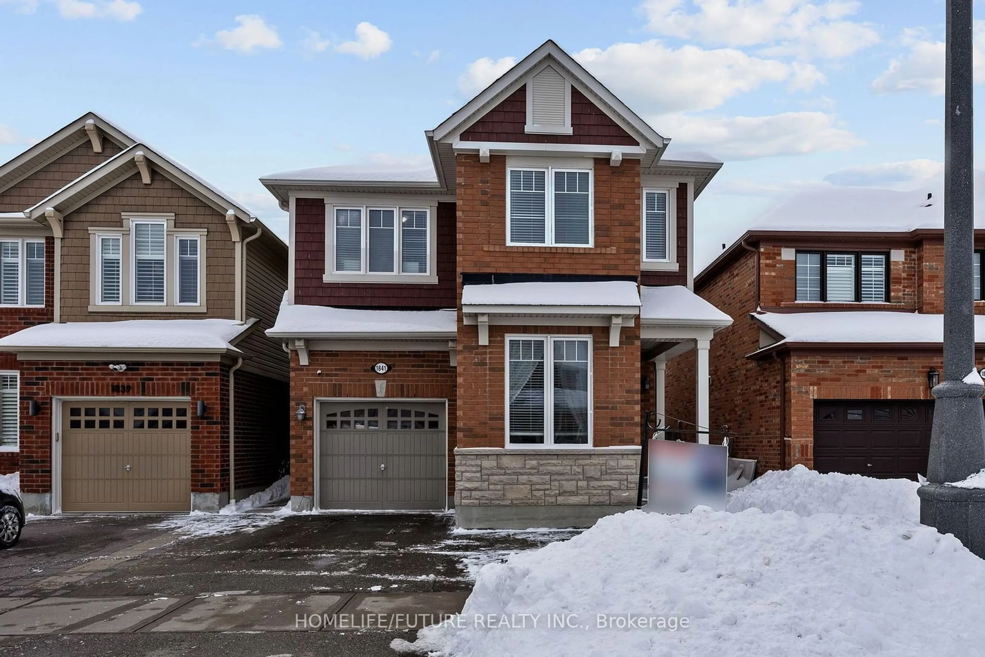 Home with brick exterior material, street for 1841 Parkhurst Cres, Pickering Ontario L1X 0B1