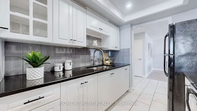 Additional image 19 of 3151 Bridletowne Circ Unit 702