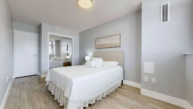 Additional image 9 of 3151 Bridletowne Circ Unit 702