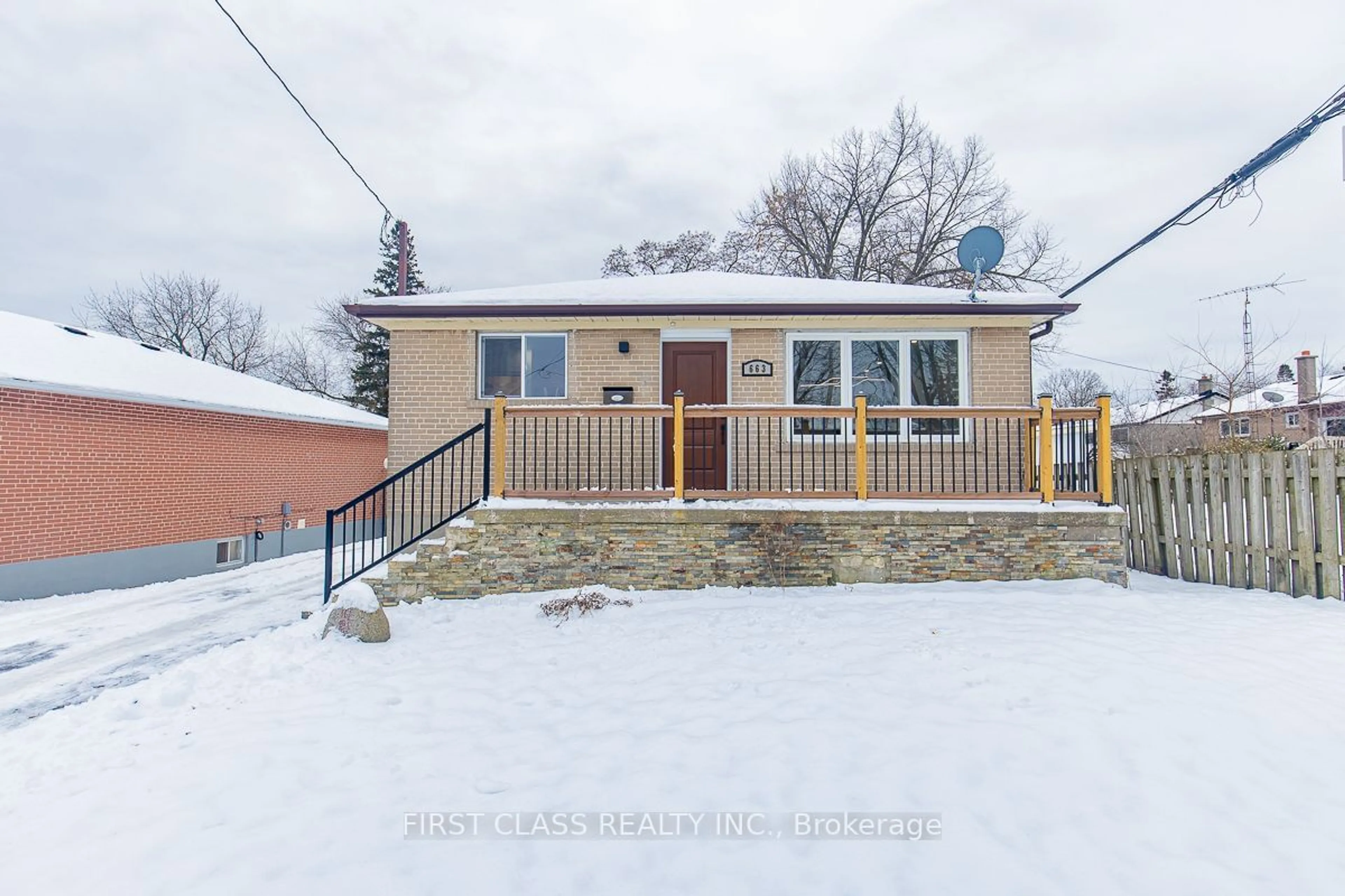 Unknown for 663 Lakeview Ave, Oshawa Ontario L1J 1B2