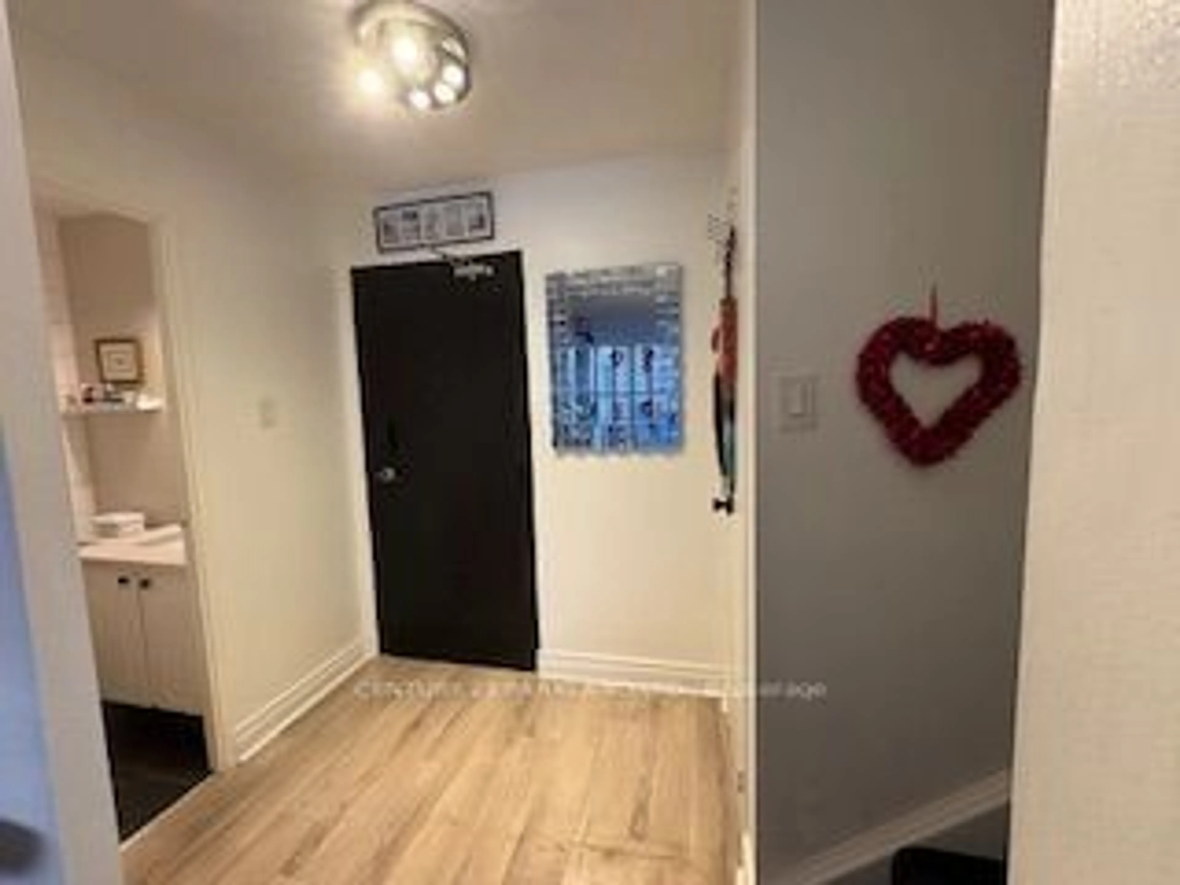 Indoor entryway for 4060 Lawrence Ave #111, Toronto Ontario M1E 4V4