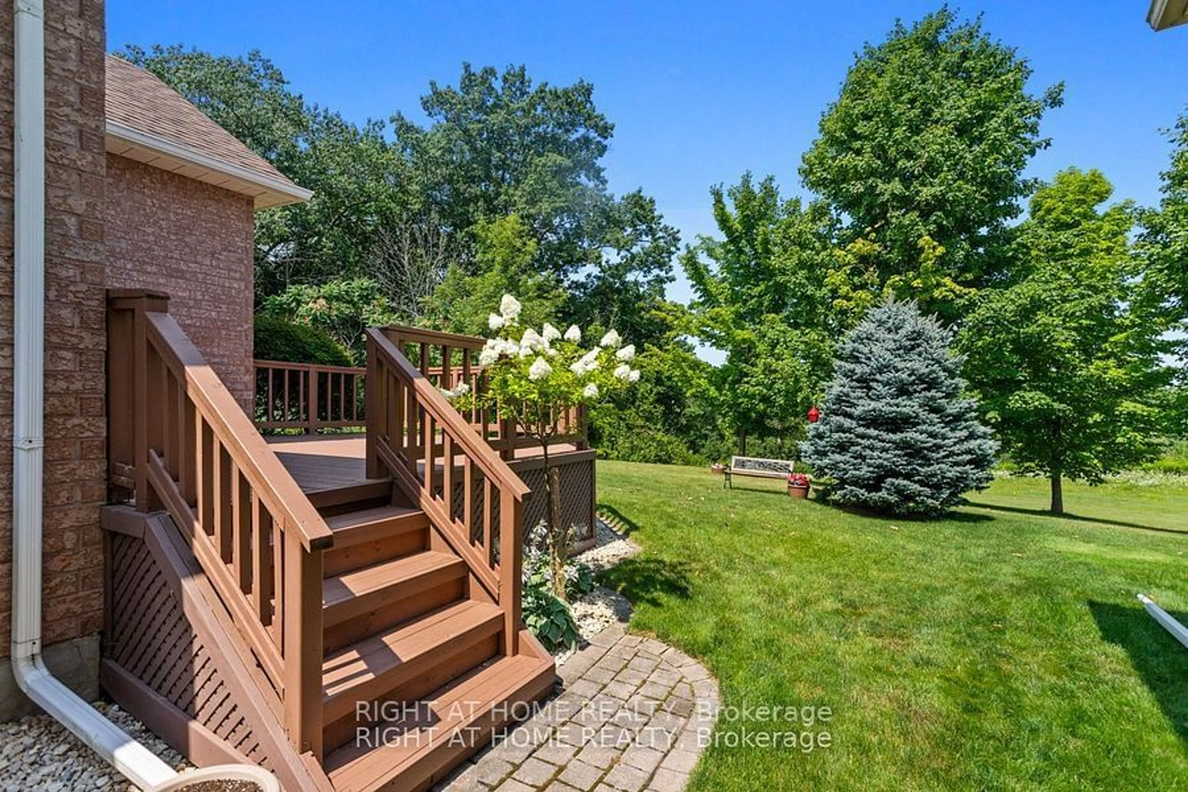 Patio, unknown for 307 Waterbury Cres, Scugog Ontario L9L 1S5