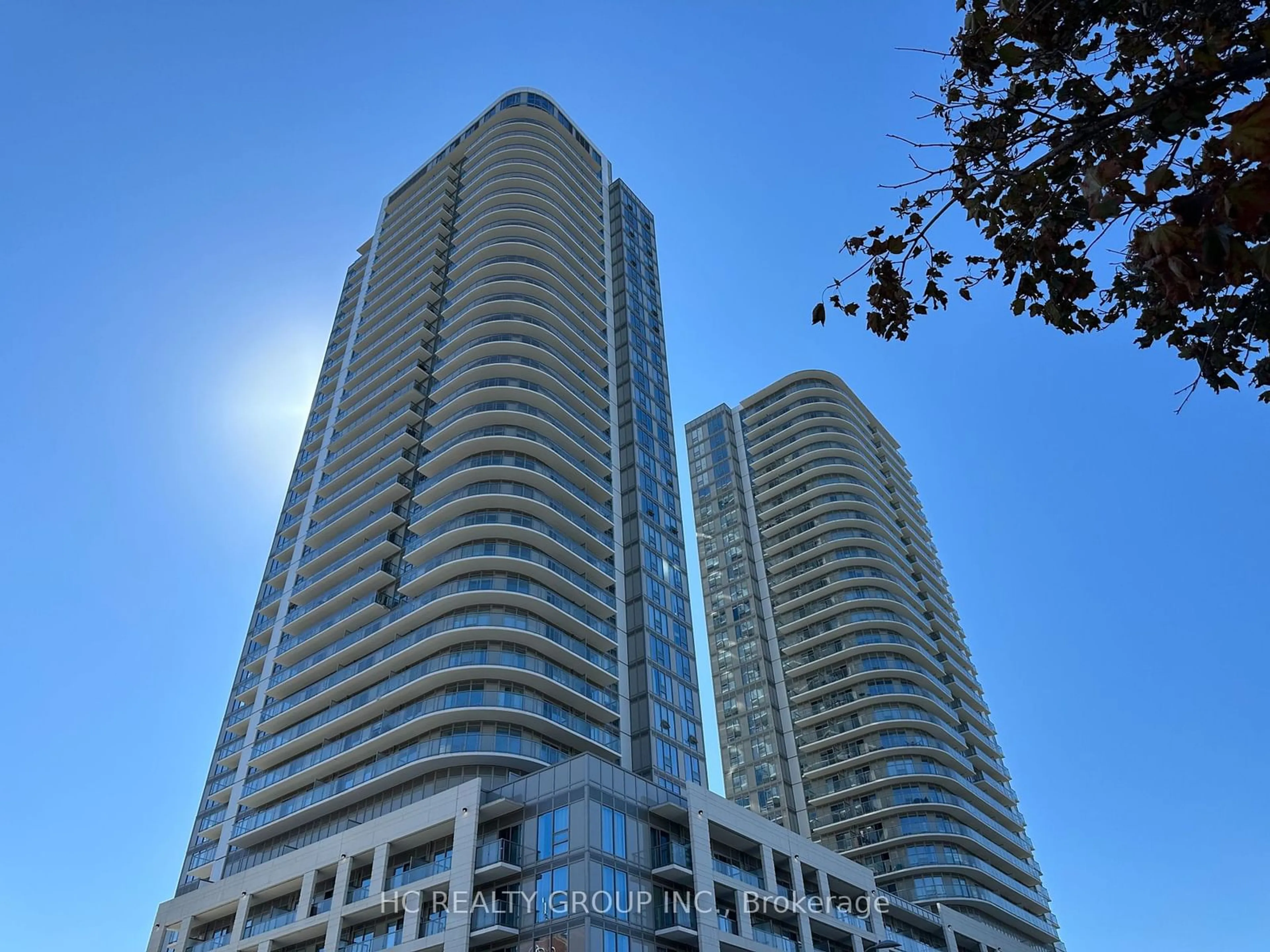 A pic from outside/outdoor area/front of a property/back of a property/a pic from drone, city buildings view from balcony for 2033 Kennedy Rd #2708, Toronto Ontario M1T 0B9