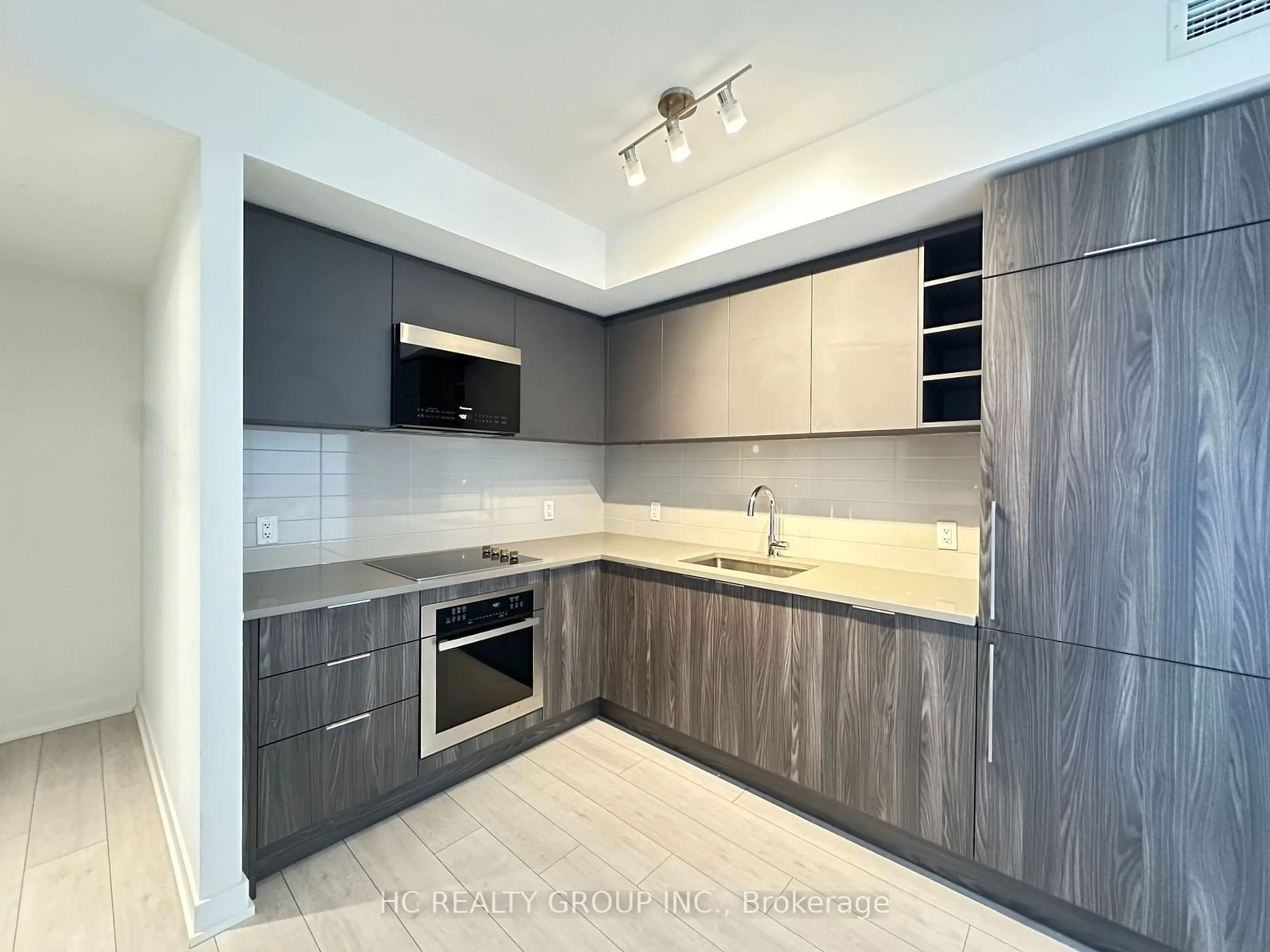 Standard kitchen, unknown for 2033 Kennedy Rd #2708, Toronto Ontario M1T 0B9