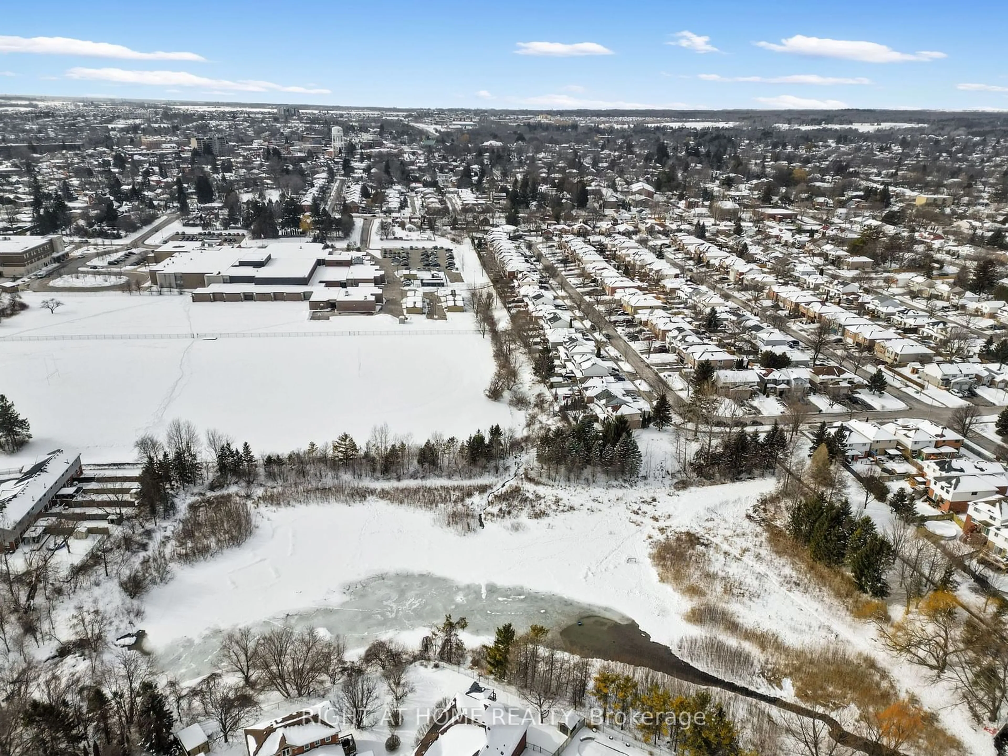 A pic from outside/outdoor area/front of a property/back of a property/a pic from drone, unknown for 37 Trudeau Dr, Clarington Ontario L1C 5A8