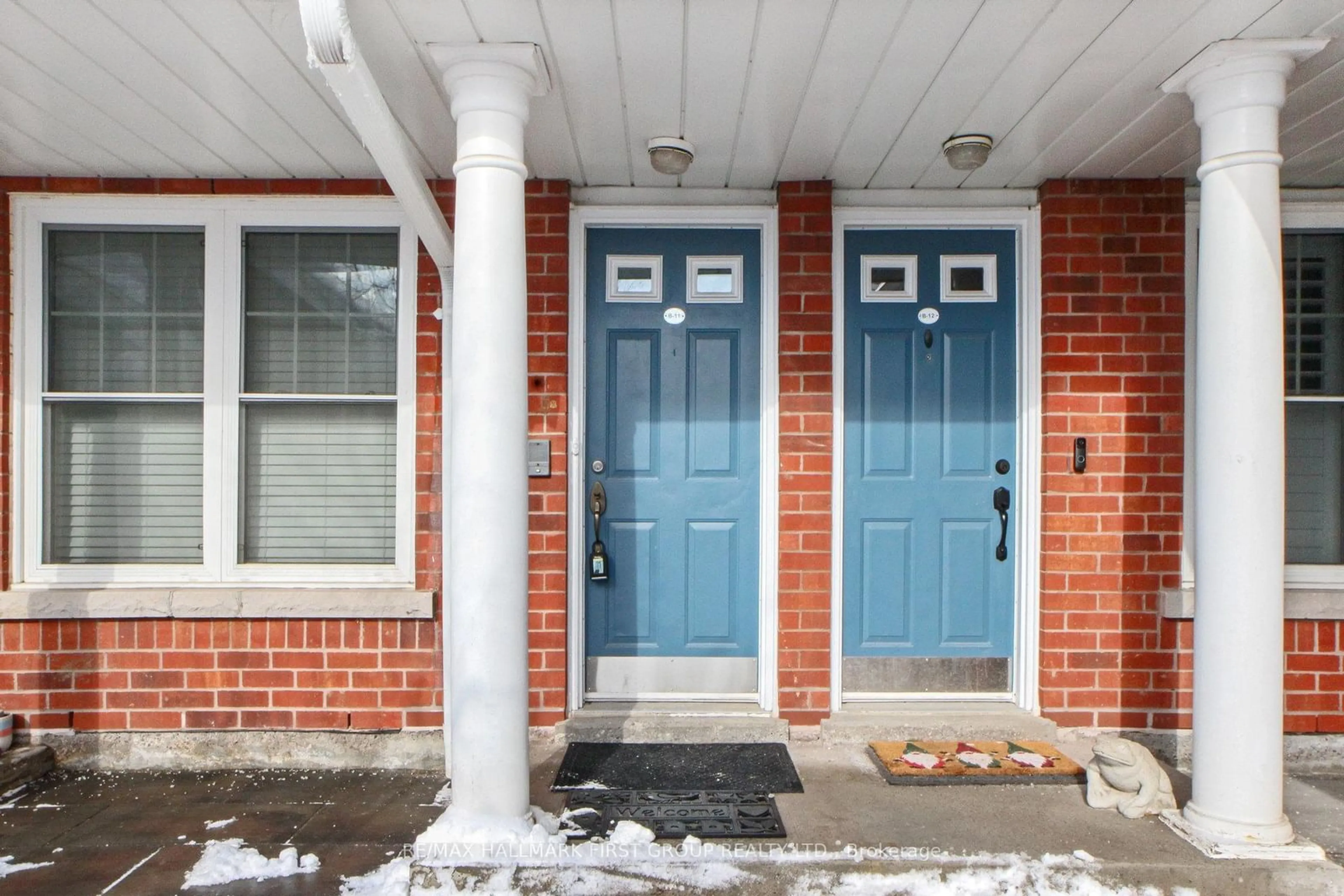 Indoor entryway for 1653 Nash Rd #B-11, Clarington Ontario L1E 1S8