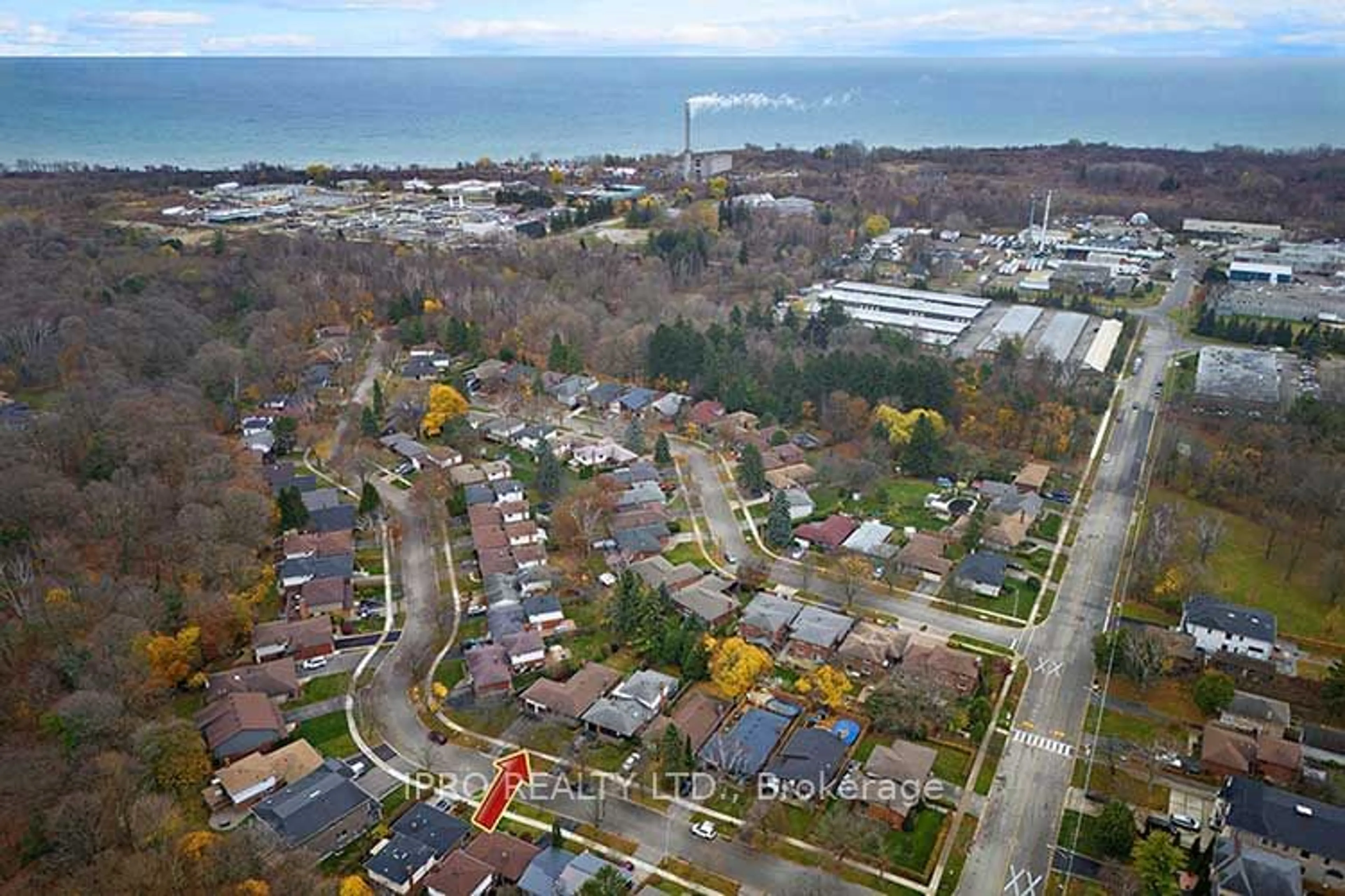 A pic from outside/outdoor area/front of a property/back of a property/a pic from drone, water/lake/river/ocean view for 11 Janellan Terr, Toronto Ontario M1E 3M8