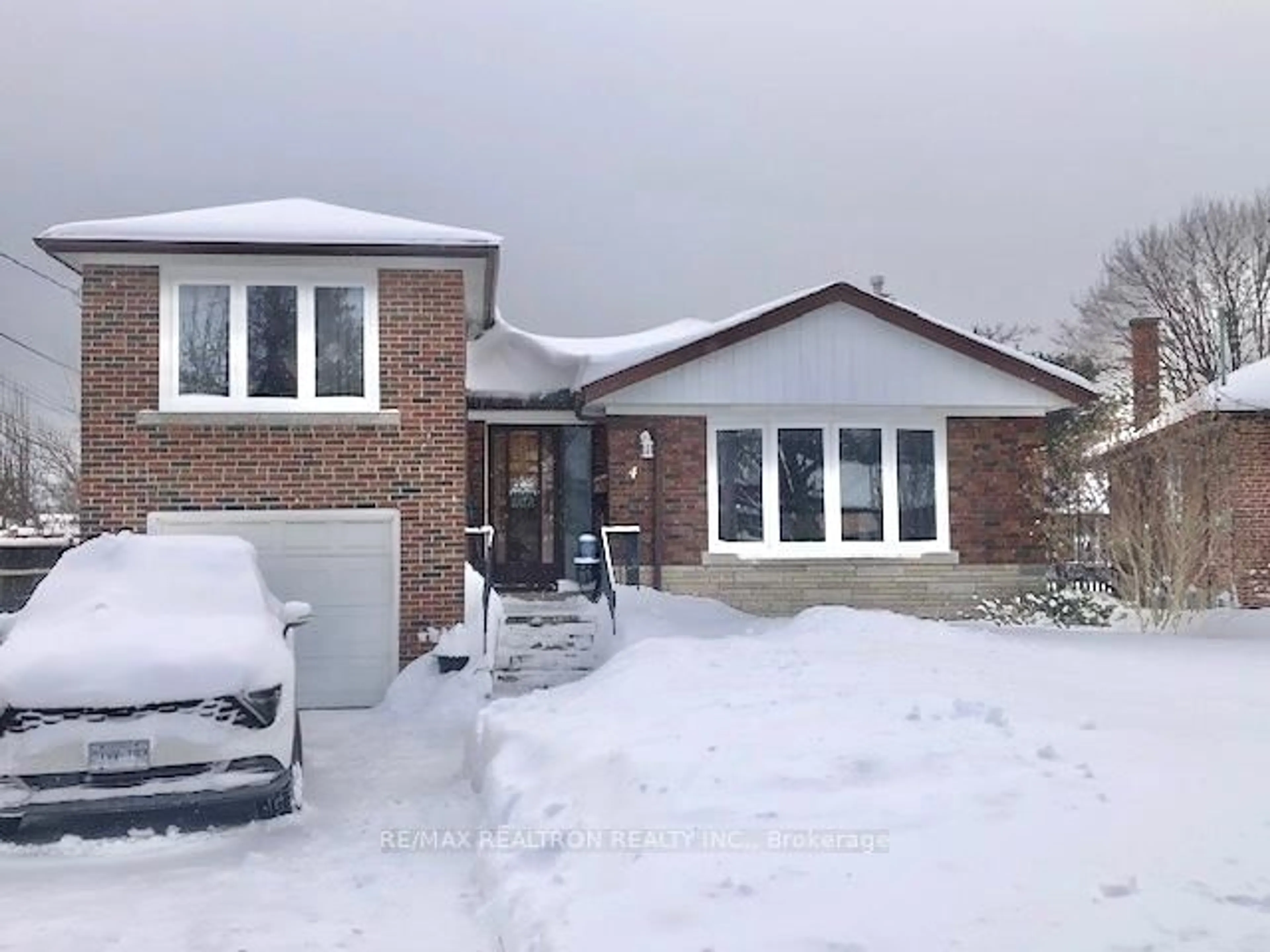 Home with brick exterior material, street for 4 Elmdon Crt, Toronto Ontario M1J 1R1