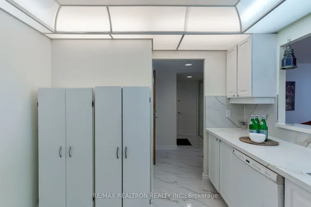 Additional property image - 88 Corporate Dr Unit 2811
