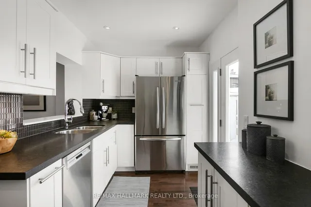 Additional property image - 10 Kingsmount Park Rd
