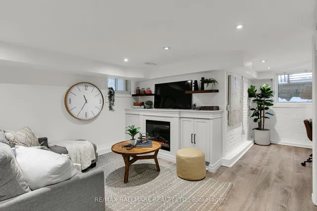 Additional property image - 10 Kingsmount Park Rd
