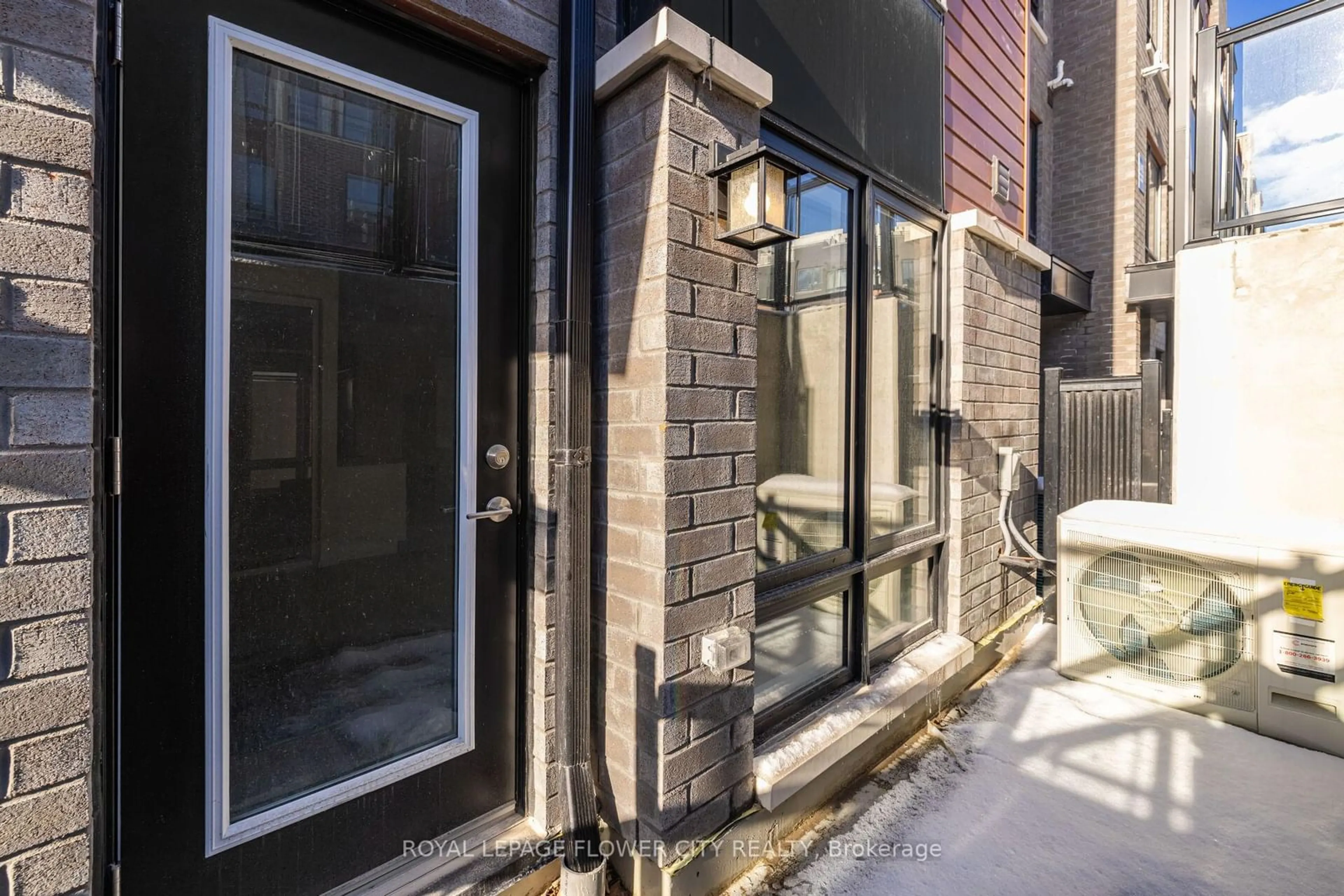 Patio, street for 155 Tapscott Rd #2, Toronto Ontario M1B 0E8