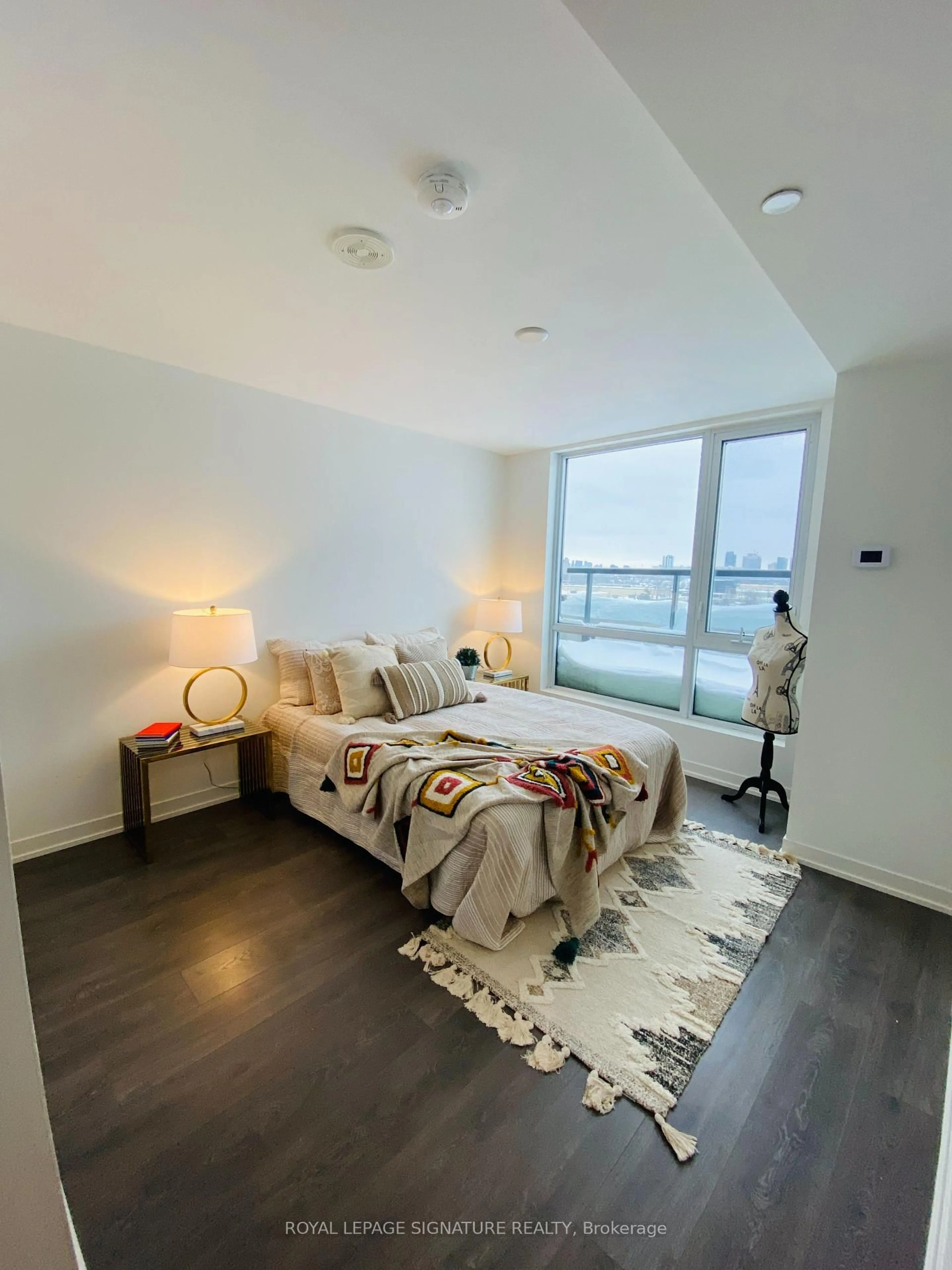 A pic of a room for 1401 O'connor Dr #713, Toronto Ontario M4B 2V5