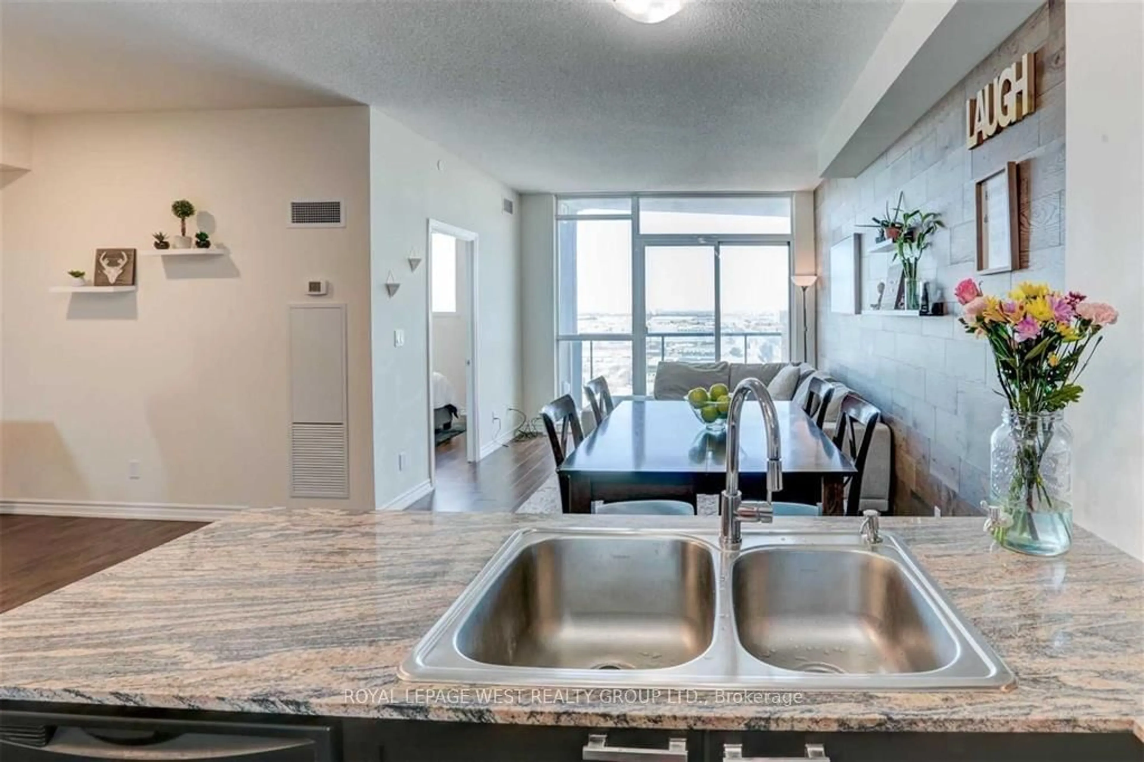 Open concept kitchen, ceramic/tile floor for 1328 Birchmount Rd #2104, Toronto Ontario M1R 0B6