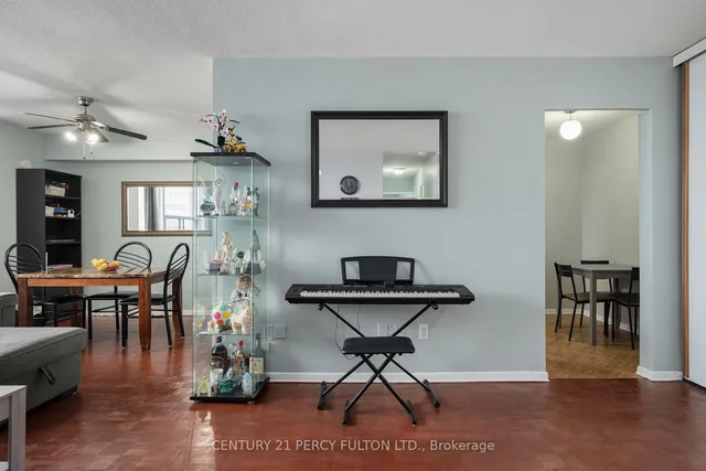 Additional property image - 180 Markham Rd Unit 915