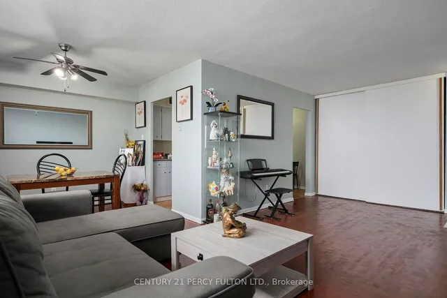 Additional property image - 180 Markham Rd Unit 915