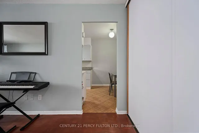 Additional property image - 180 Markham Rd Unit 915
