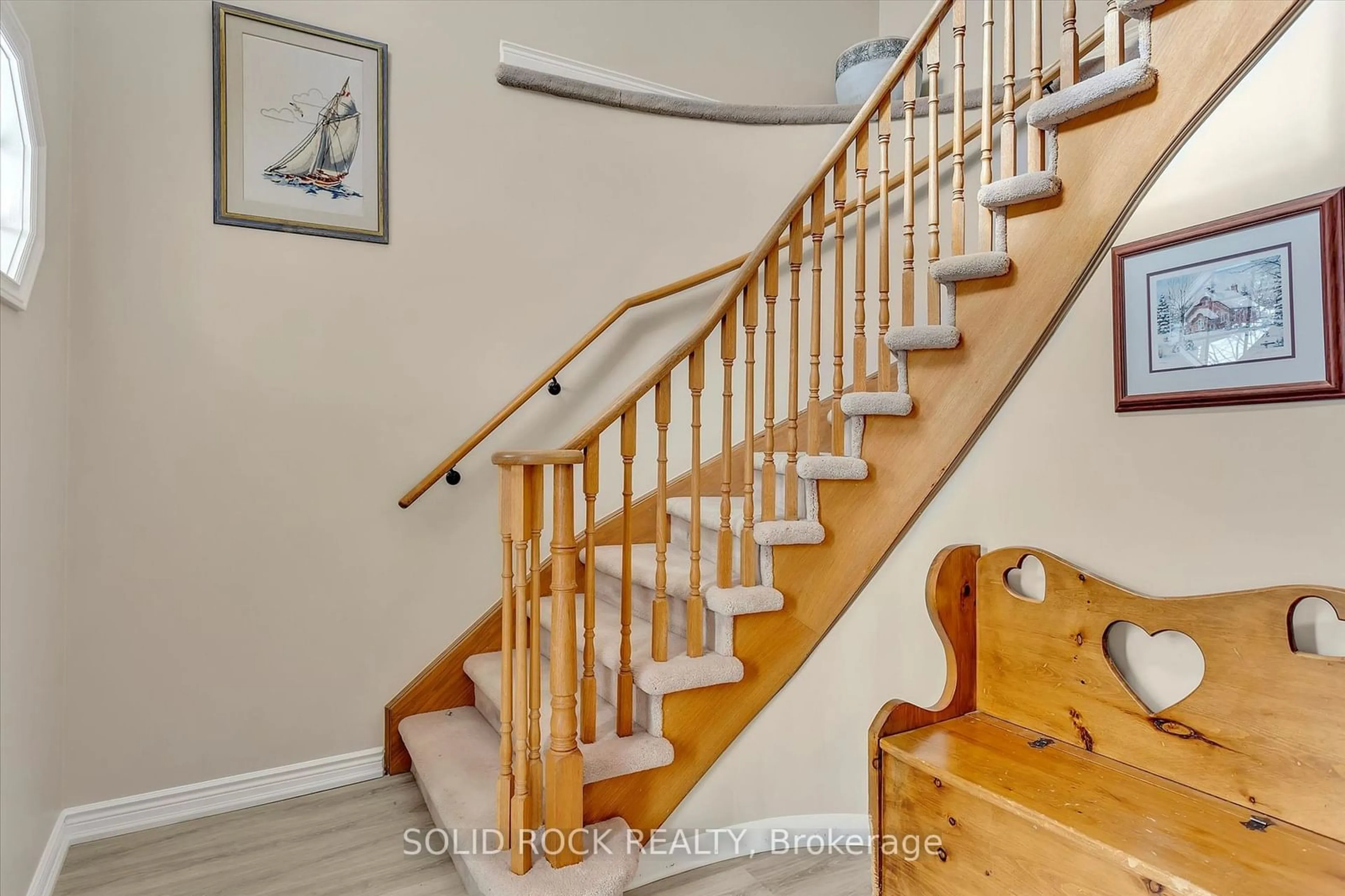 Stairs for 26 McLellan Dr, Clarington Ontario L1E 1Z8