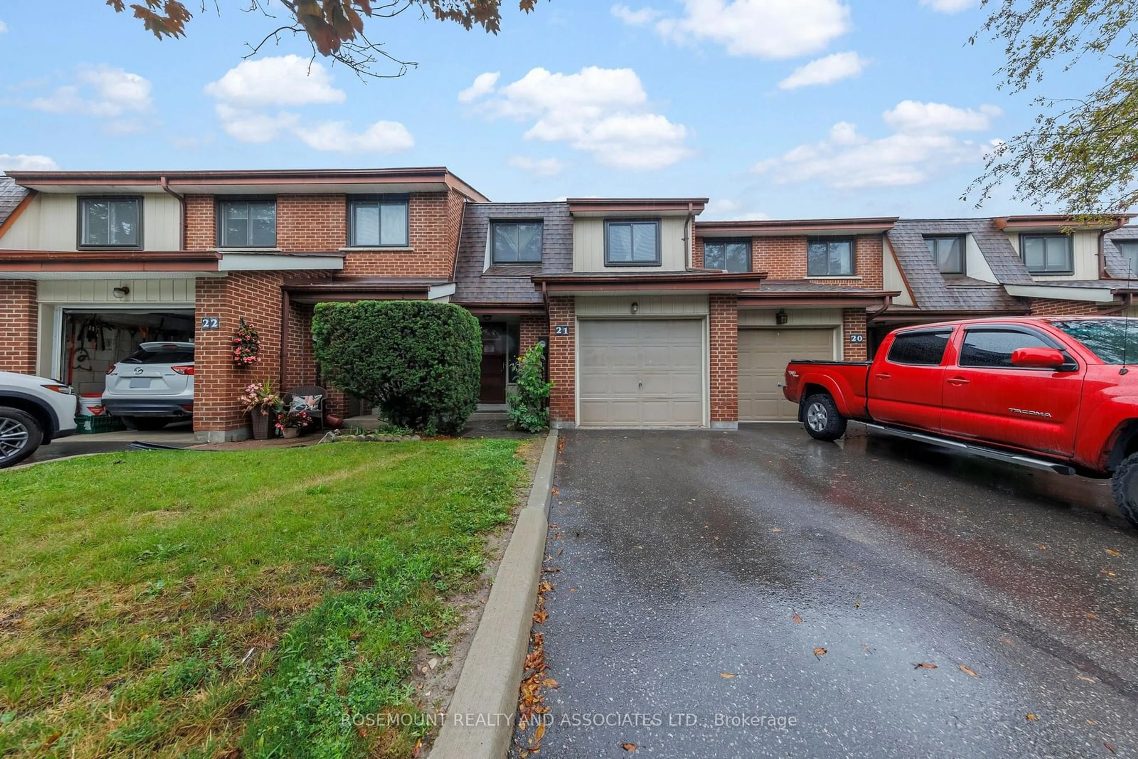 Unknown for 227 Jeffery St #21, Whitby Ontario L1N 6E4