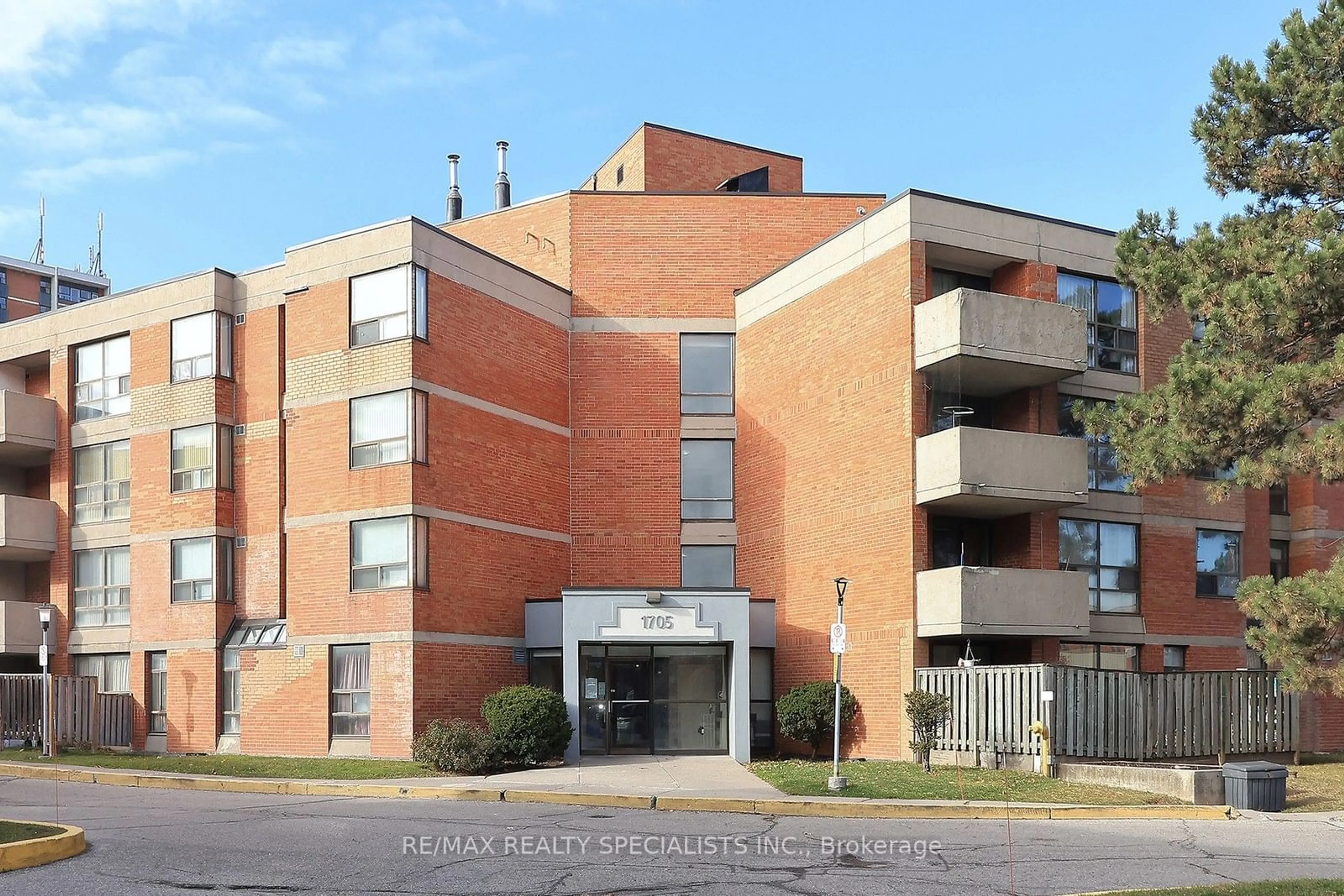 Home with brick exterior material, building for 1705 MCCOWAN Rd #411, Toronto Ontario M1S 4L2