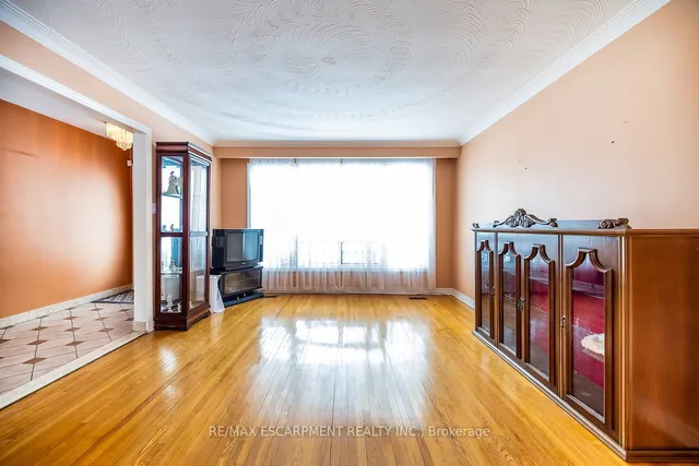 Additional property image - 3635 Kingston Rd