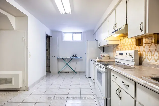 Additional property image - 3635 Kingston Rd