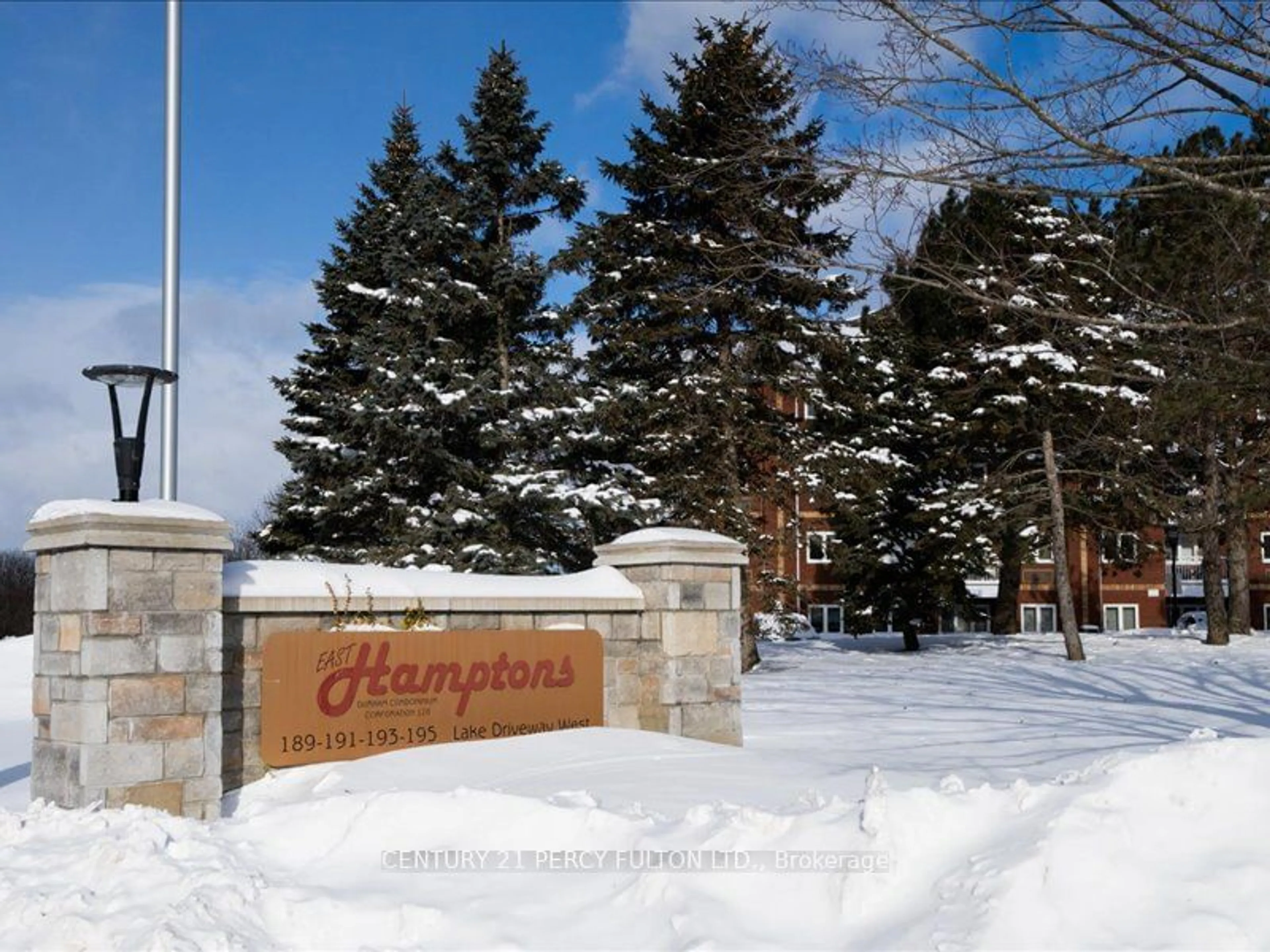 Indoor foyer for 193 Lake Driveway #409, Ajax Ontario L1S 7H8