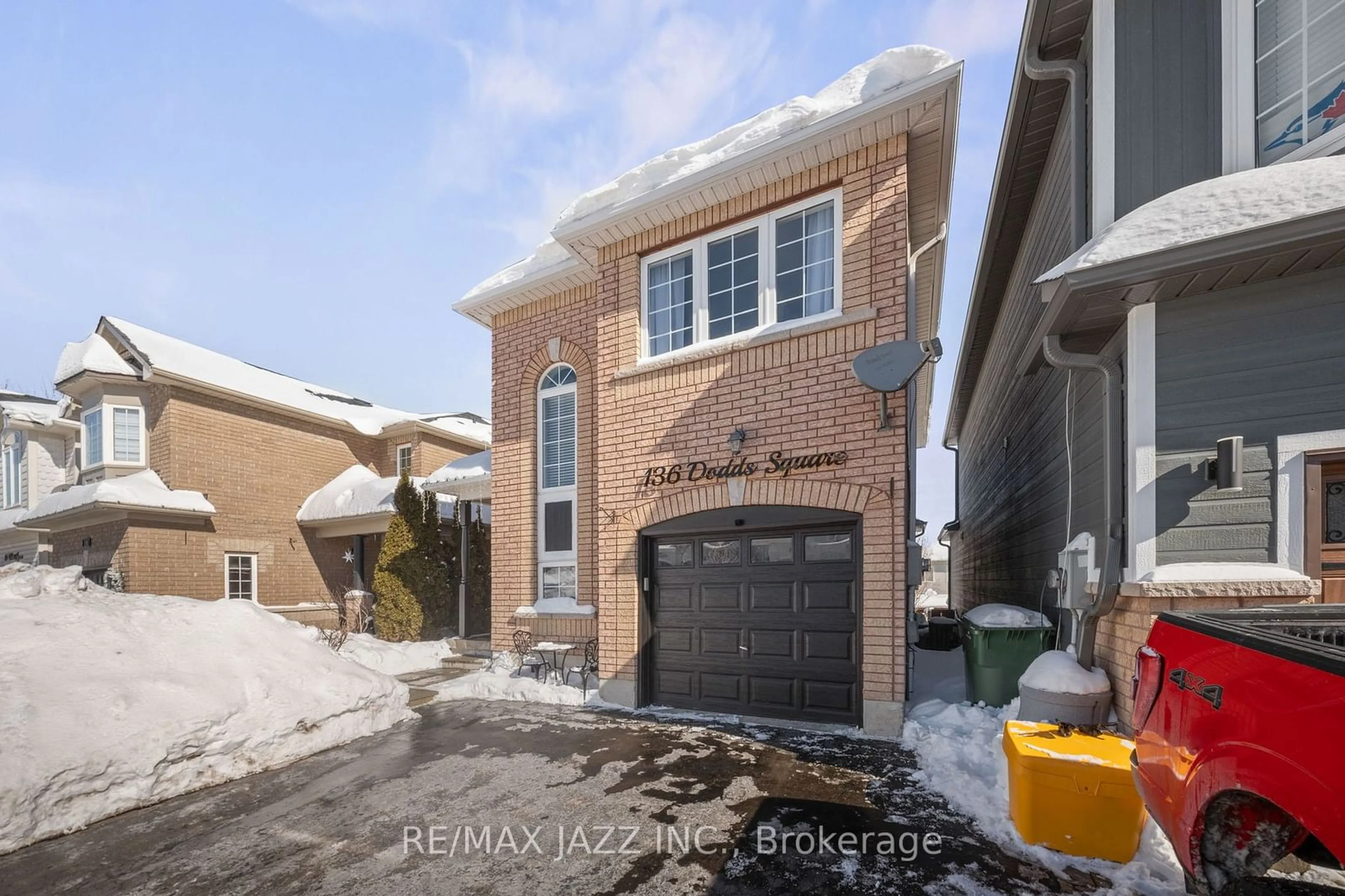 Home with brick exterior material, street for 136 Dodds Sq, Clarington Ontario L1C 5N2