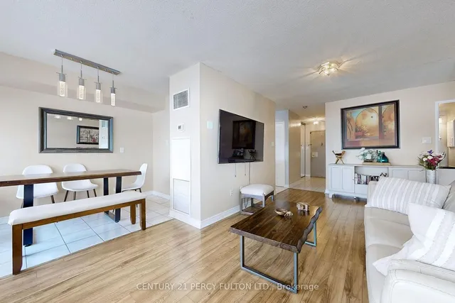 Additional property image - 3233 Eglinton Ave Unit 701