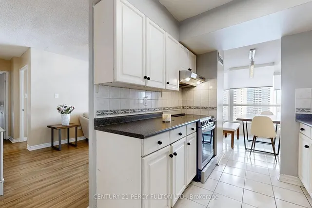 Additional property image - 3233 Eglinton Ave Unit 701