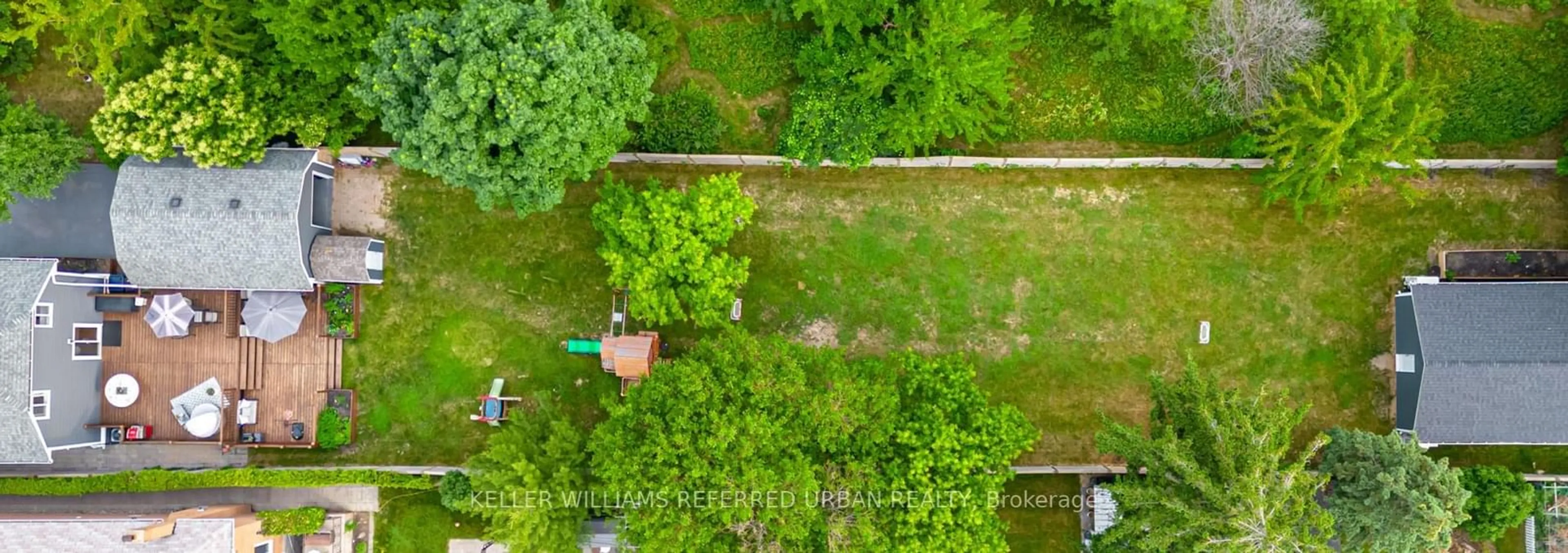 A pic from outside/outdoor area/front of a property/back of a property/a pic from drone, forest/trees view for 20 Payzac Ave, Toronto Ontario M1E 2W7