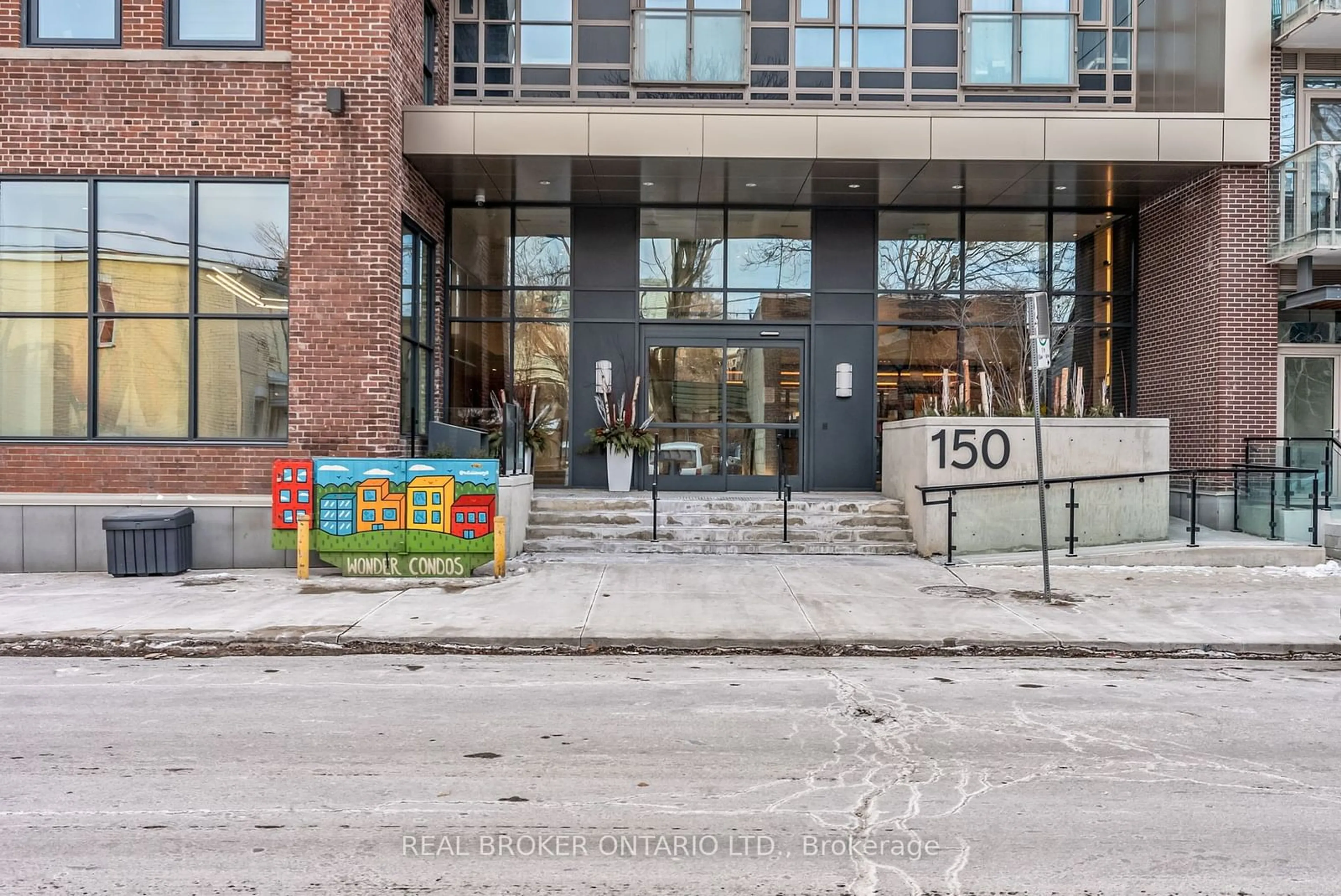 Unknown for 150 Logan Ave #TH131, Toronto Ontario M4M 0E4