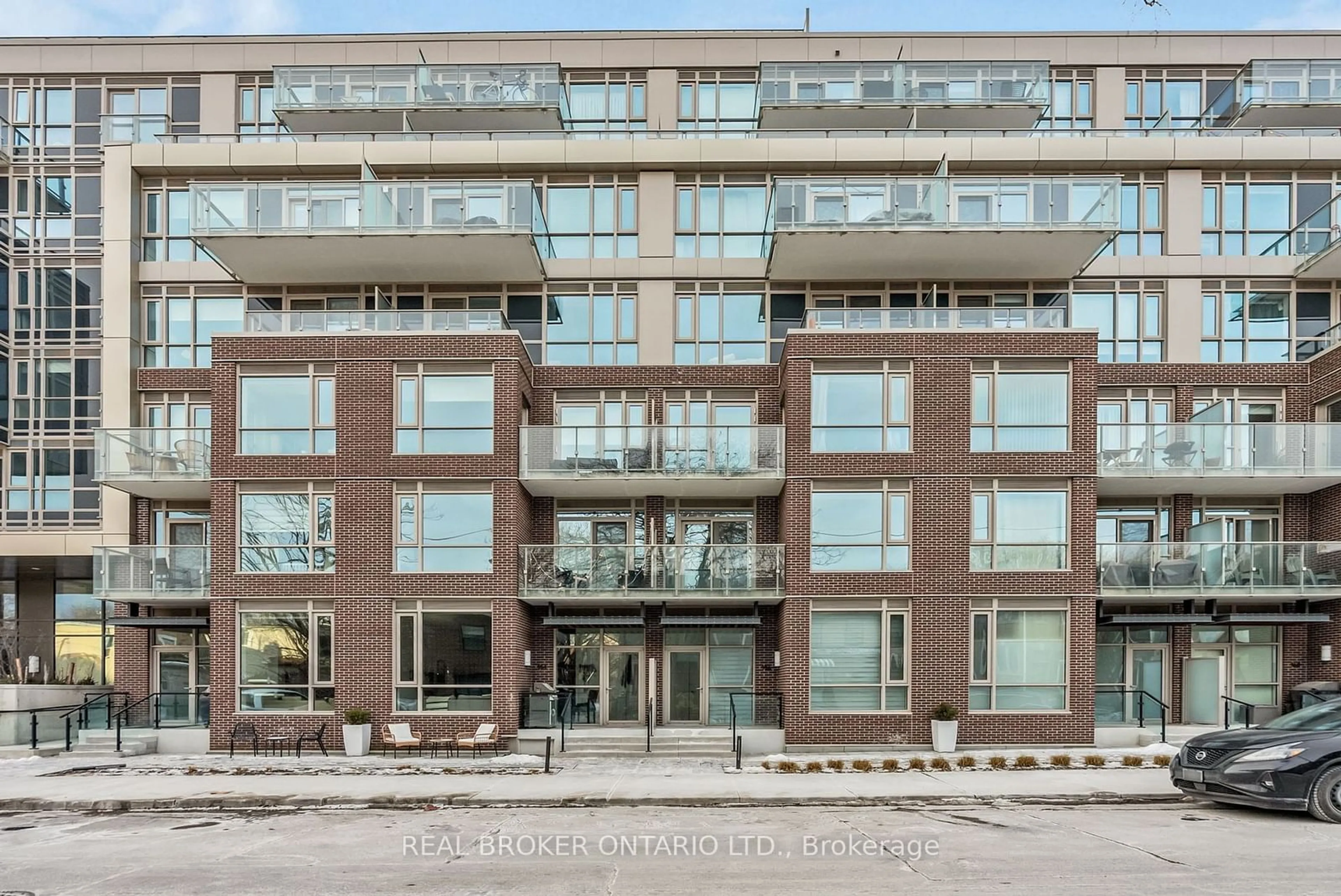 Unknown for 150 Logan Ave #TH131, Toronto Ontario M4M 0E4