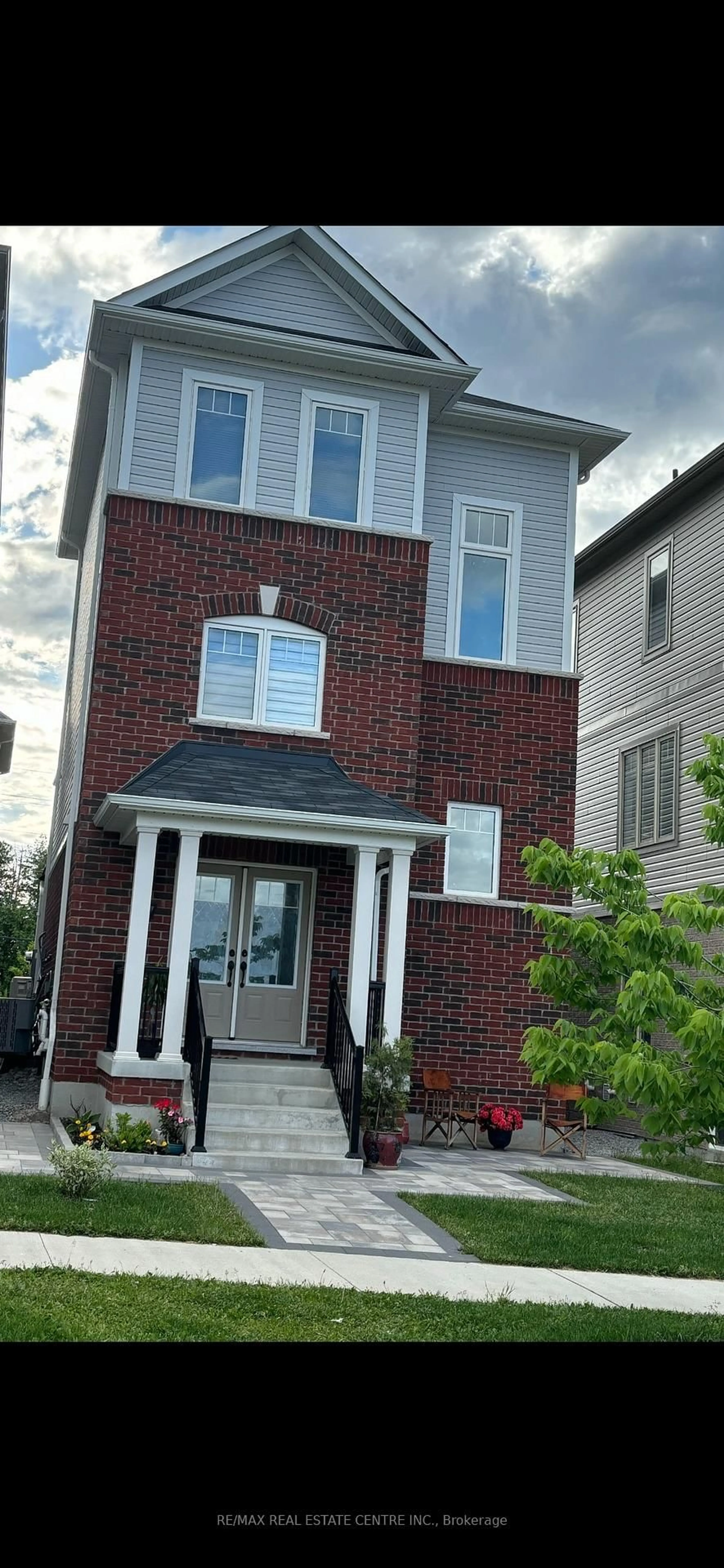 Home with brick exterior material, street for 17 Devineridge Ave, Ajax Ontario L1Z 0T1