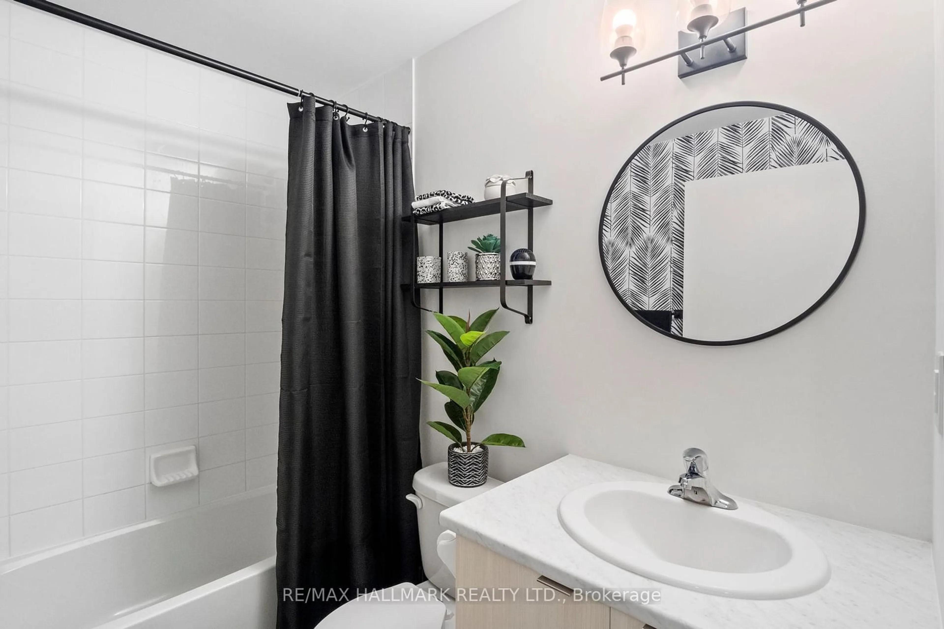 Standard bathroom, ceramic/tile floor for 5155 Sheppard Ave #305, Toronto Ontario M1B 0C8