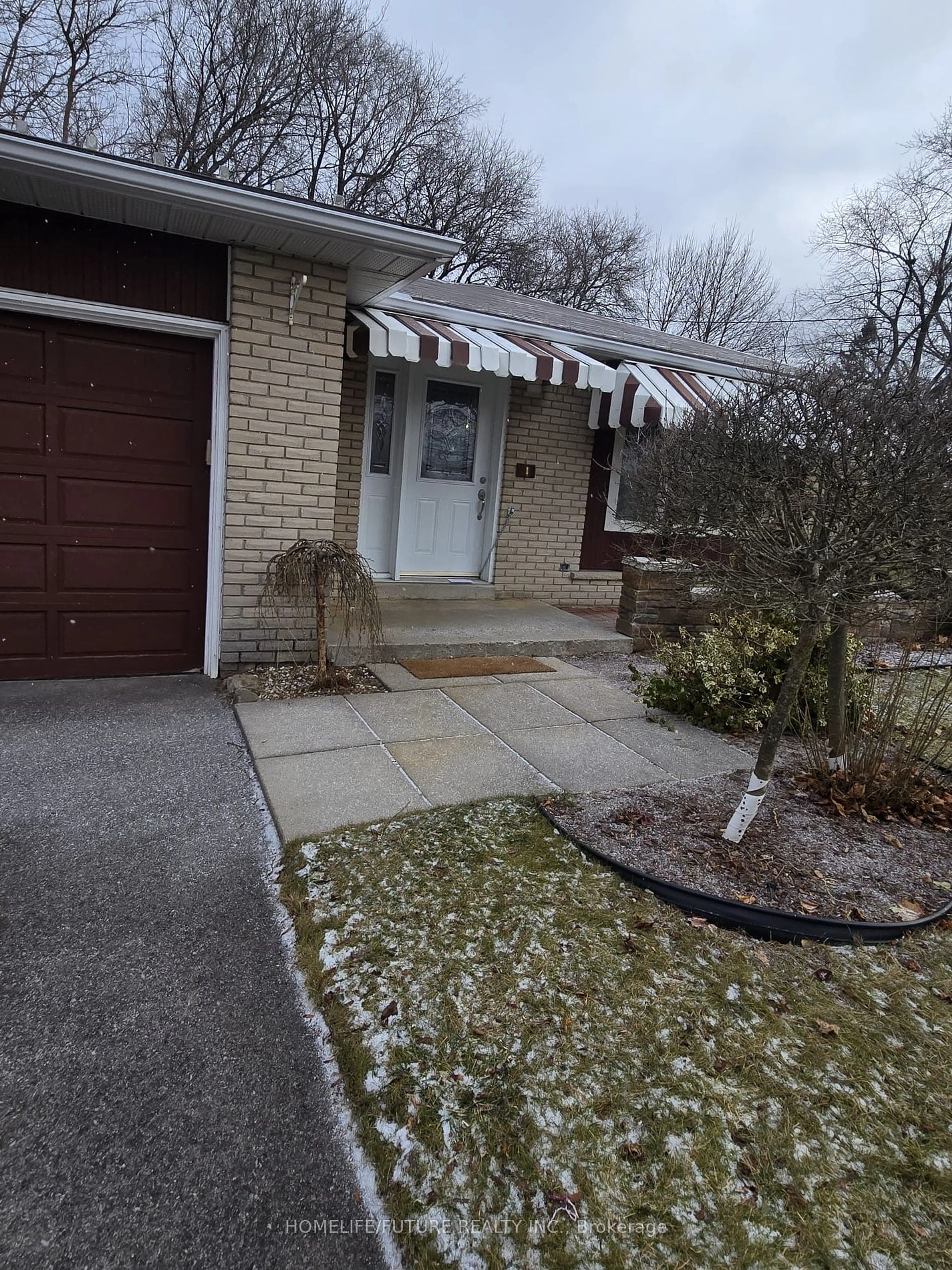 Unknown for 153 Springdale Cres, Oshawa Ontario L1H 7B9