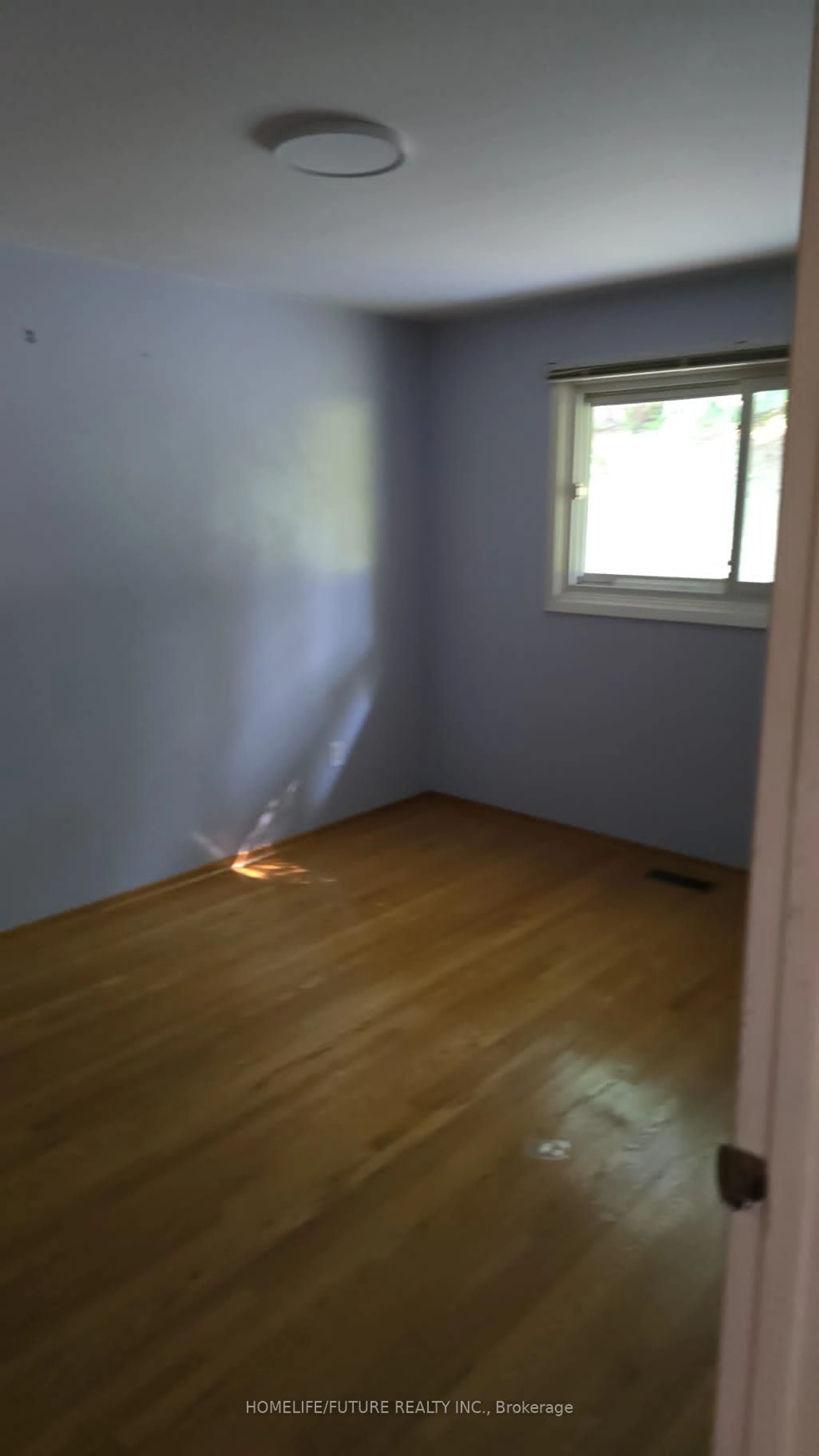 A pic of a room for 153 Springdale Cres, Oshawa Ontario L1H 7B9