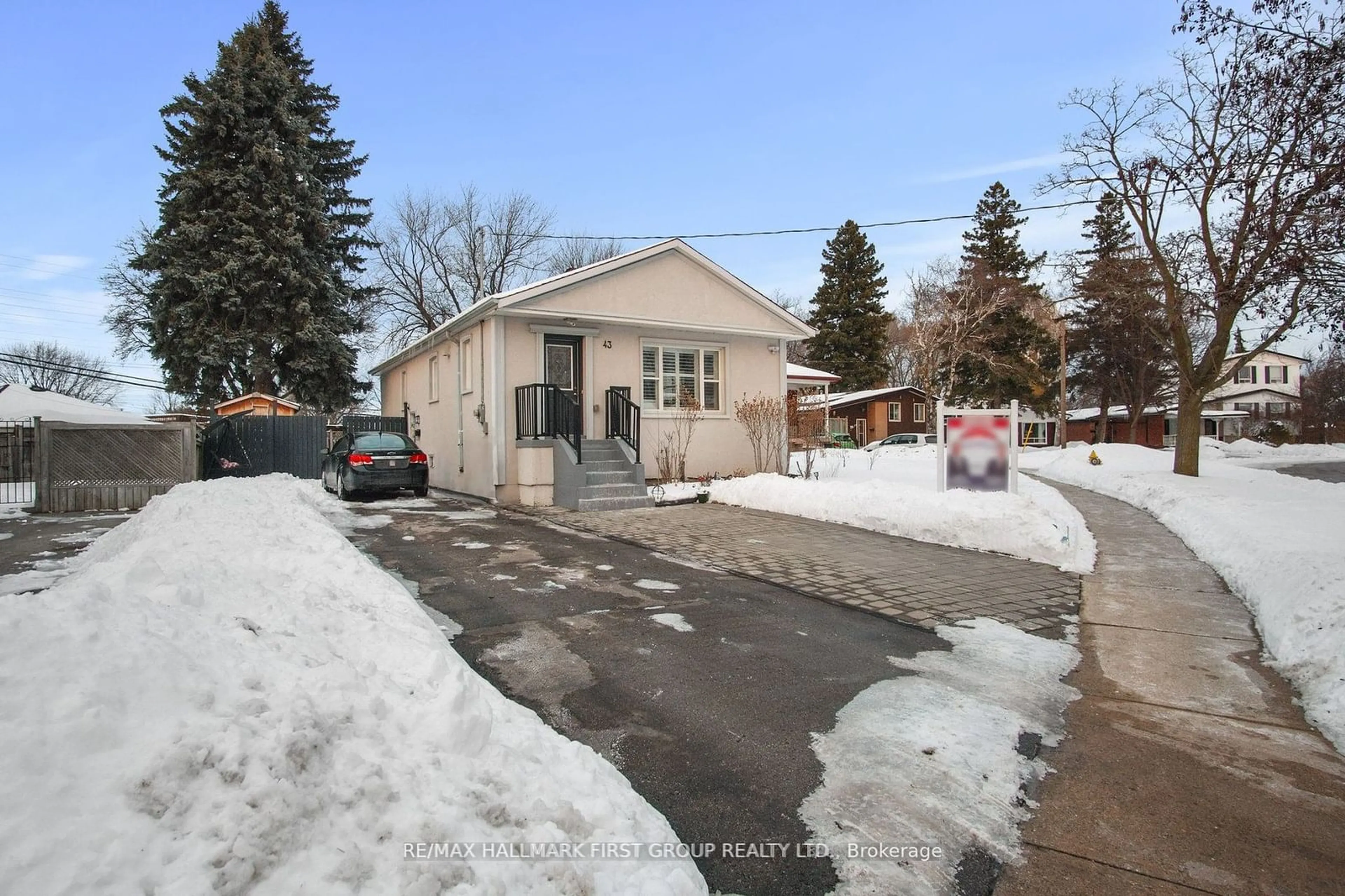 Unknown for 43 Benlight Cres, Toronto Ontario M1H 1P4