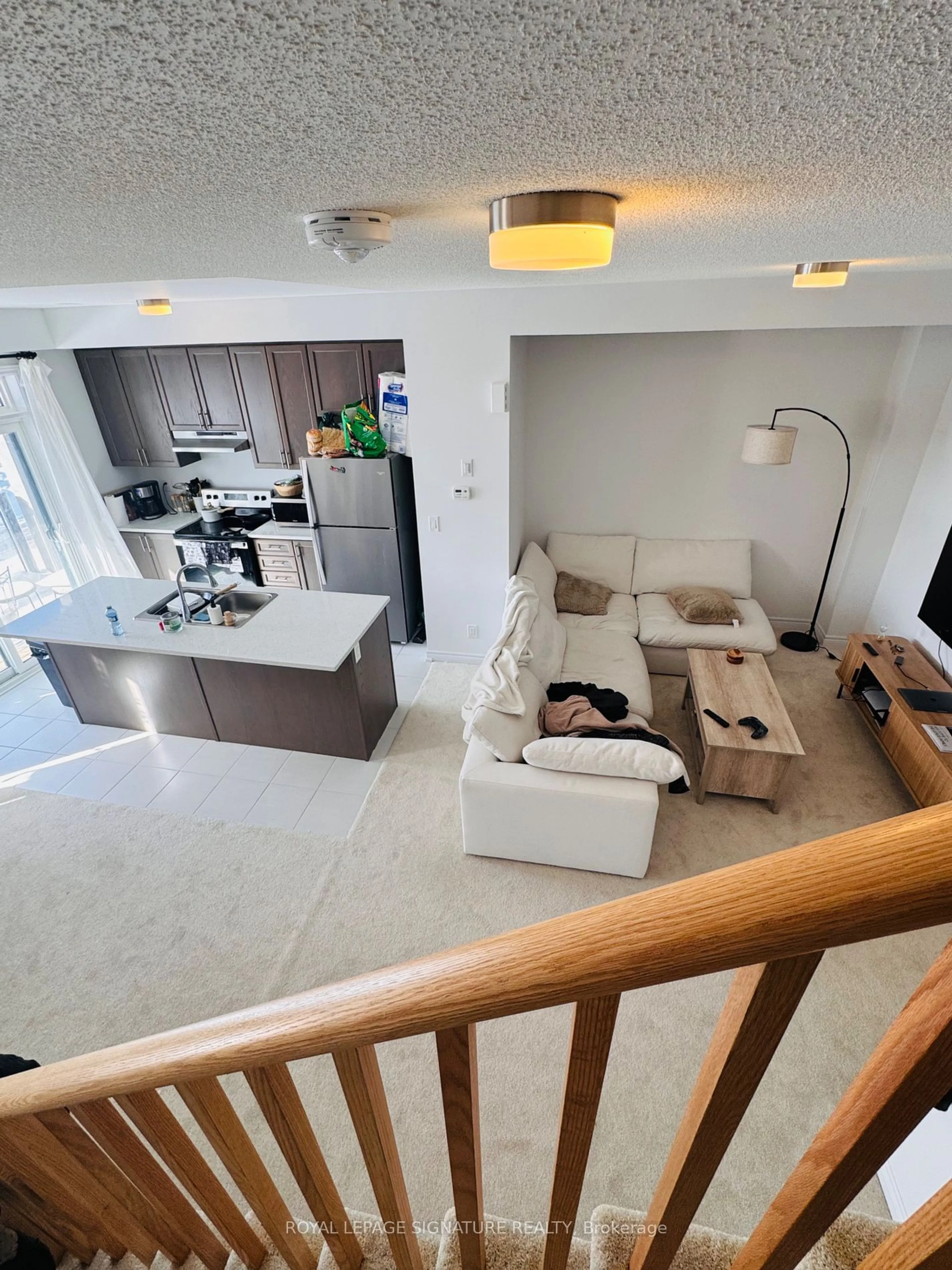 A pic of a room for 2037 Cameron Lott Cres, Oshawa Ontario L1H 7K5