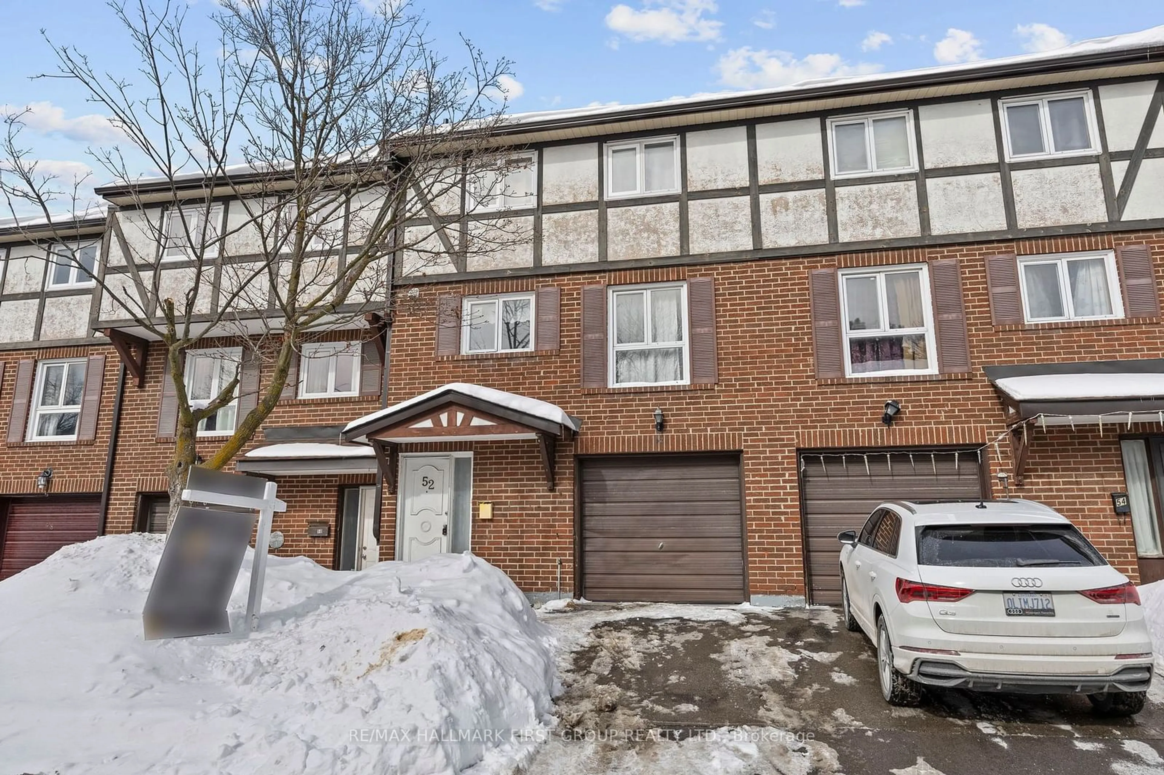 A pic from outside/outdoor area/front of a property/back of a property/a pic from drone, street for 331 Trudelle St #52, Toronto Ontario M1J 3J9