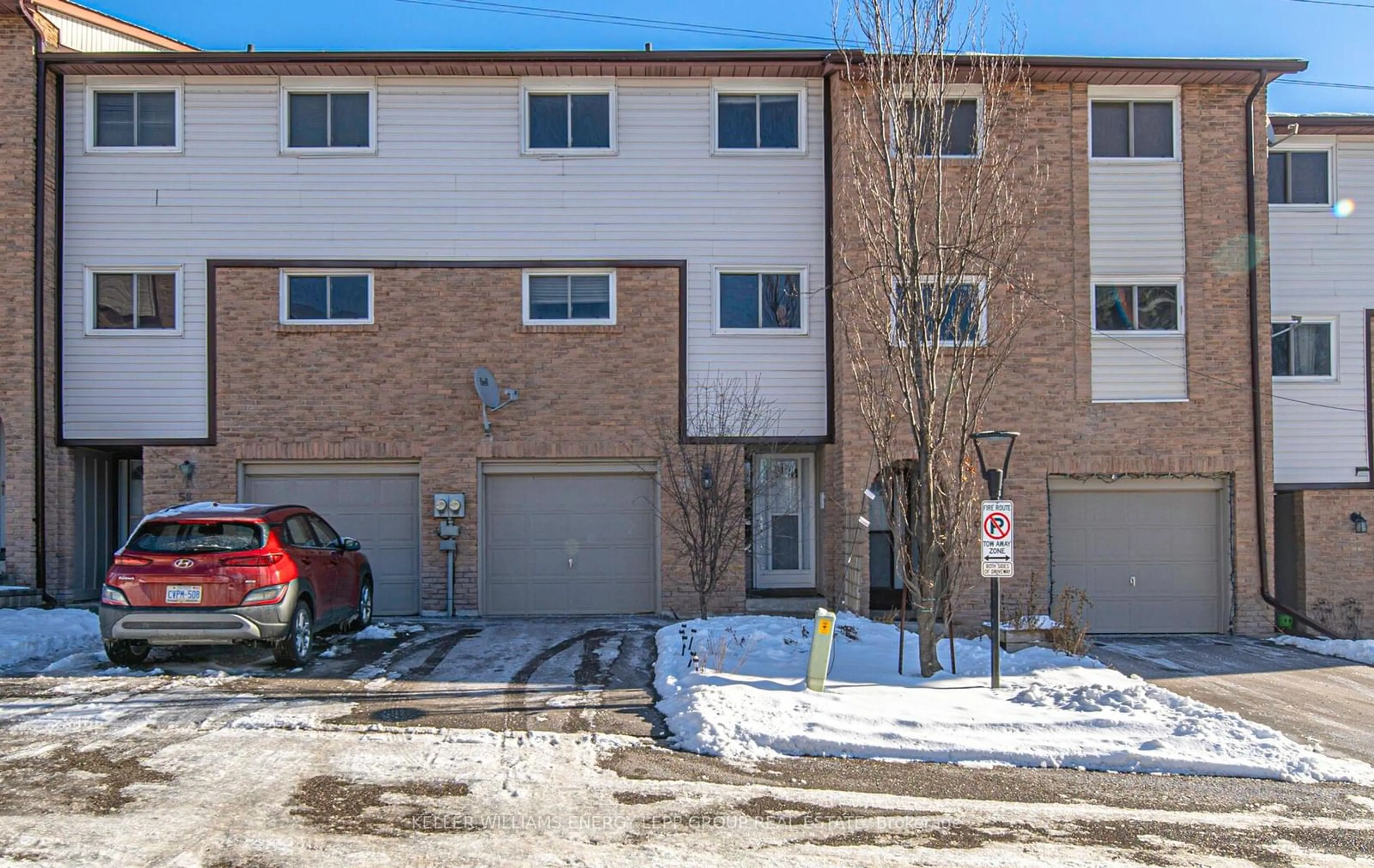 A pic from outside/outdoor area/front of a property/back of a property/a pic from drone, street for 1330 Trowbridge Dr #59, Oshawa Ontario L1G 7L1