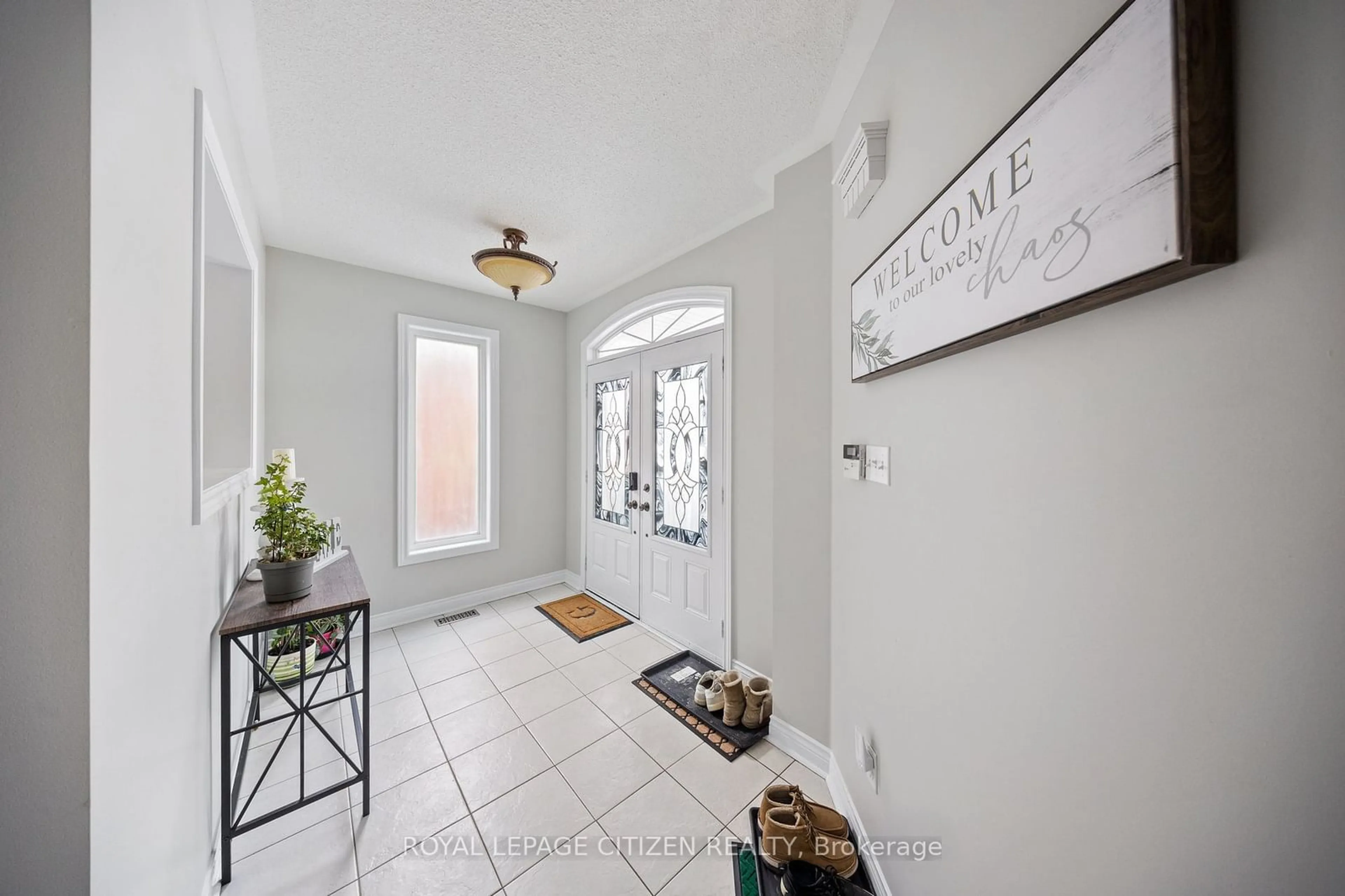 Indoor entryway for 65 Chatterson St, Whitby Ontario L1R 0B3