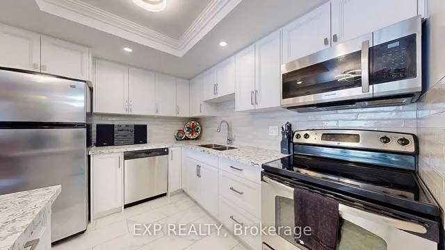 Additional property image - 10 Dean Park Rd Unit 718