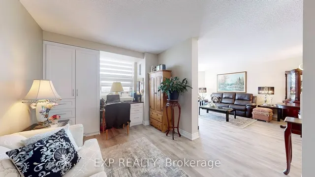 Additional property image - 10 Dean Park Rd Unit 718