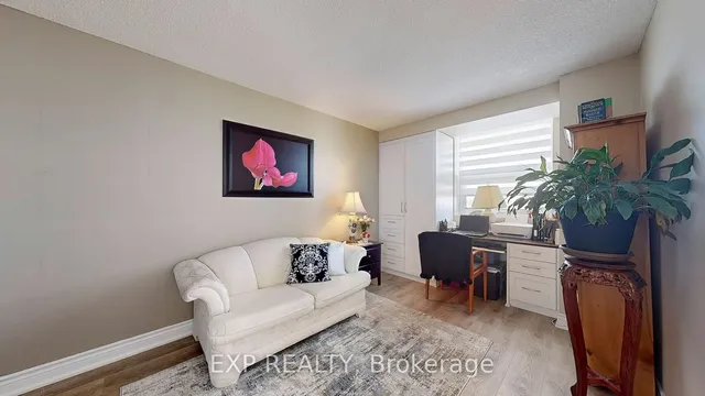 Additional property image - 10 Dean Park Rd Unit 718