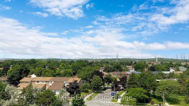 Additional property image - 10 Dean Park Rd Unit 718