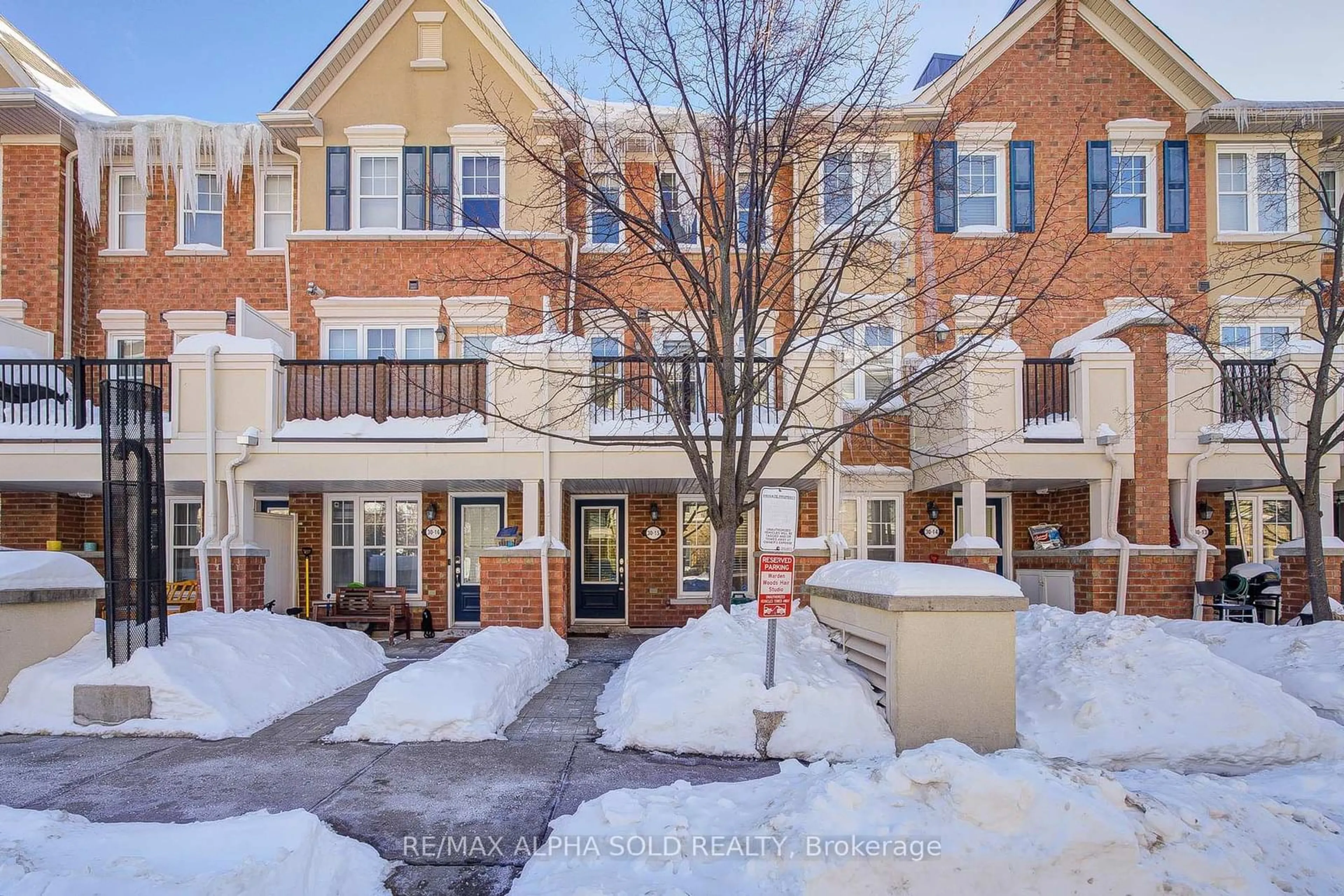 A pic from outside/outdoor area/front of a property/back of a property/a pic from drone, street for 30 Mendelssohn St #15, Toronto Ontario M1L 0G8